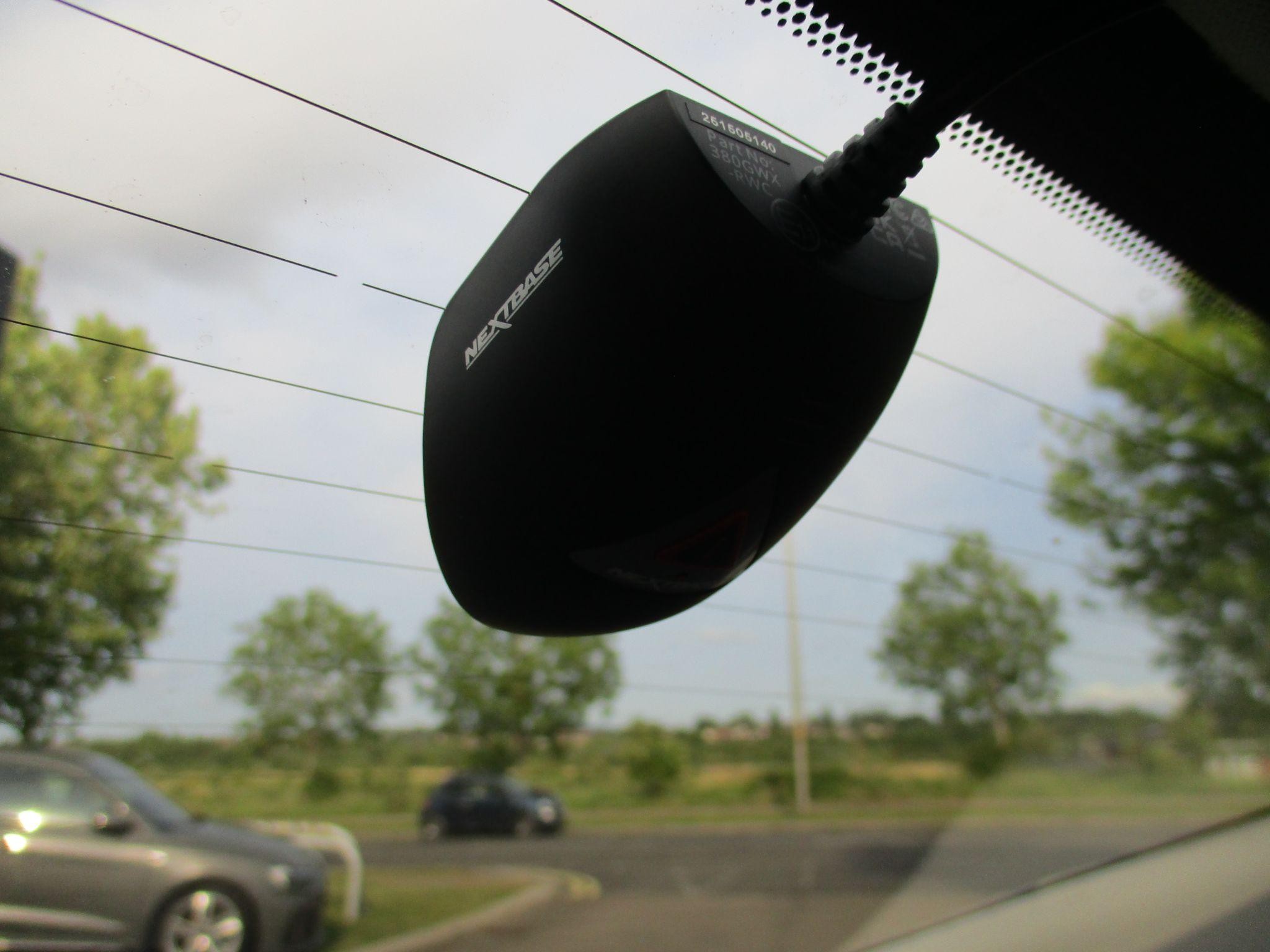 Lexus ES Image 32