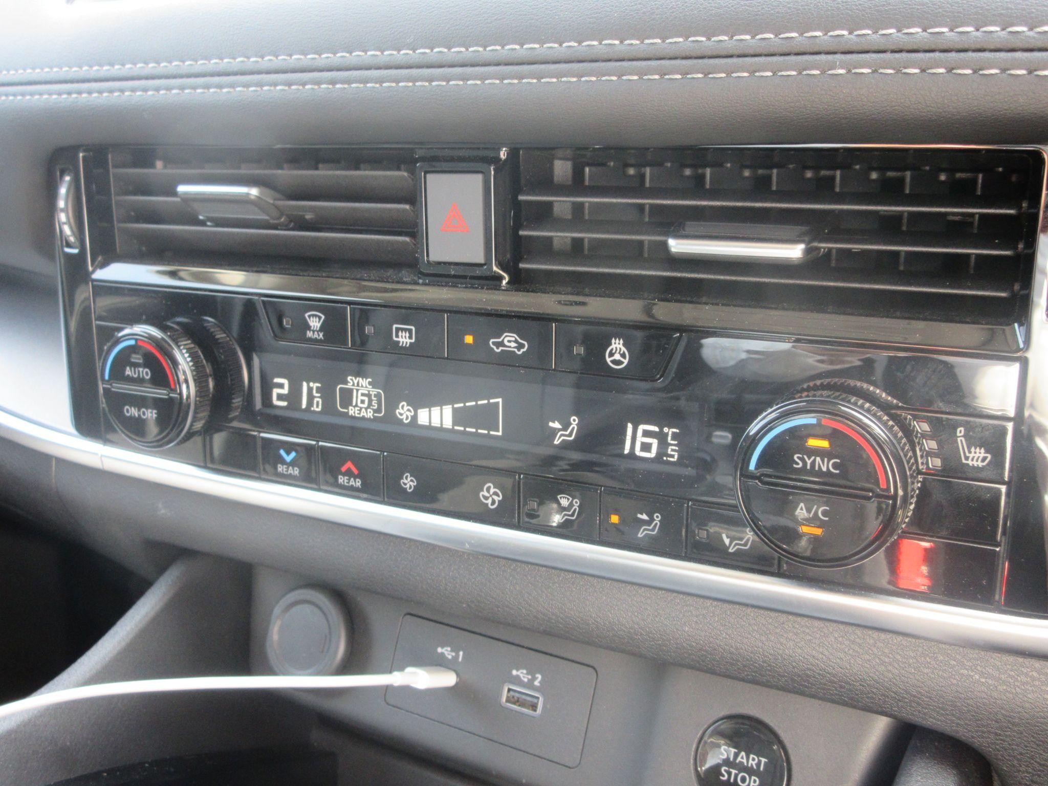 Nissan X-Trail Image 25