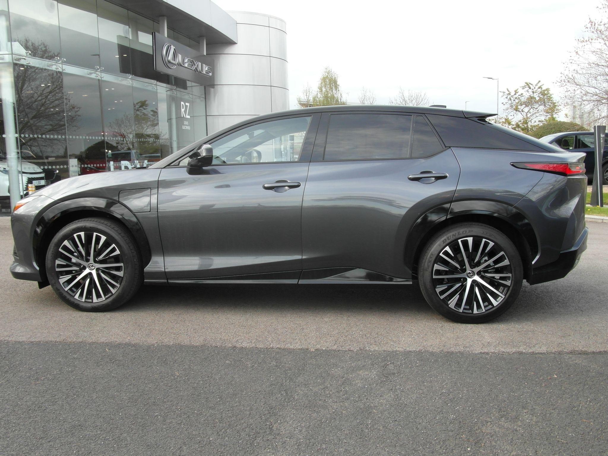 Lexus RZ Image 13