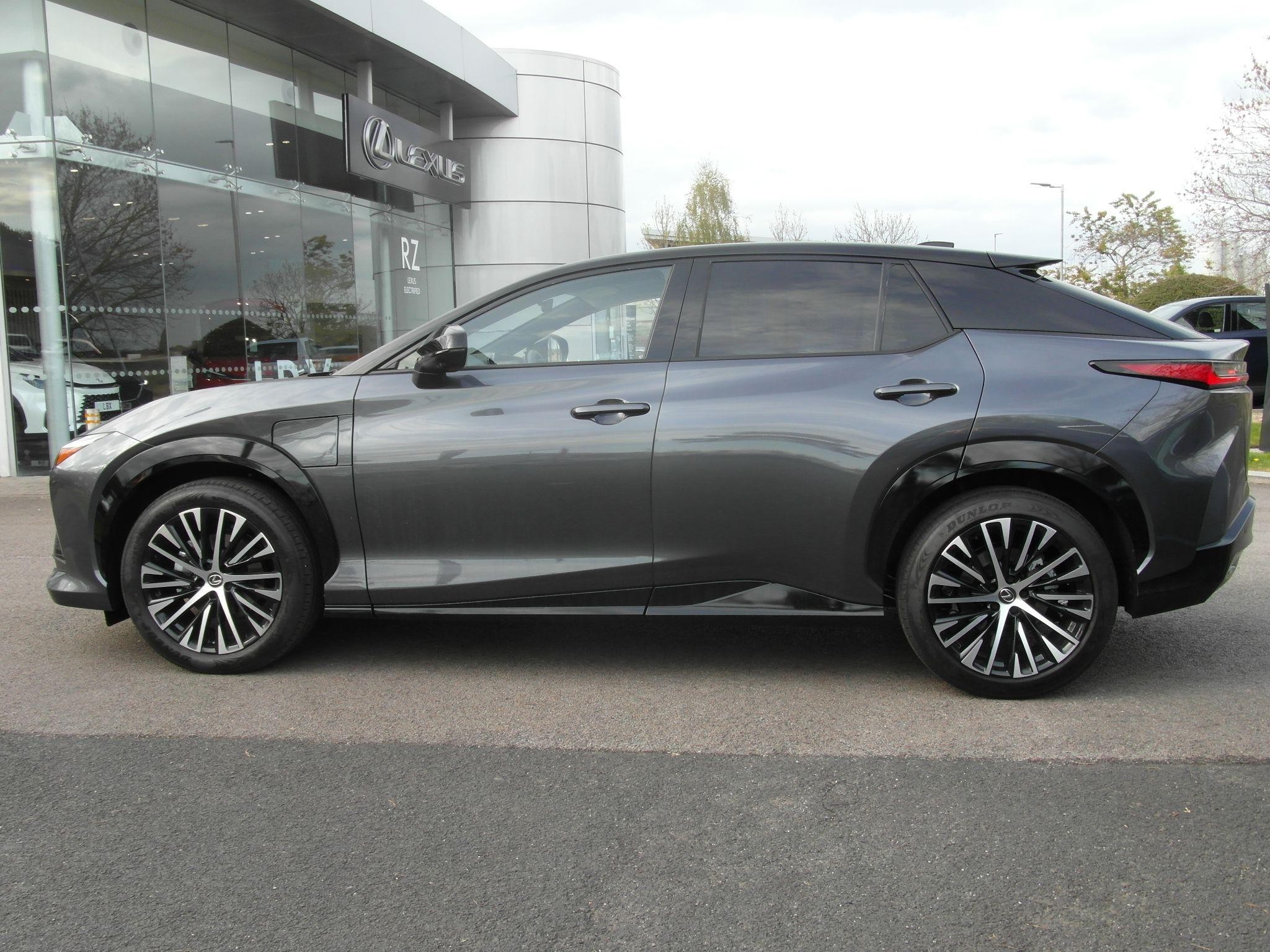 Lexus RZ Image 14