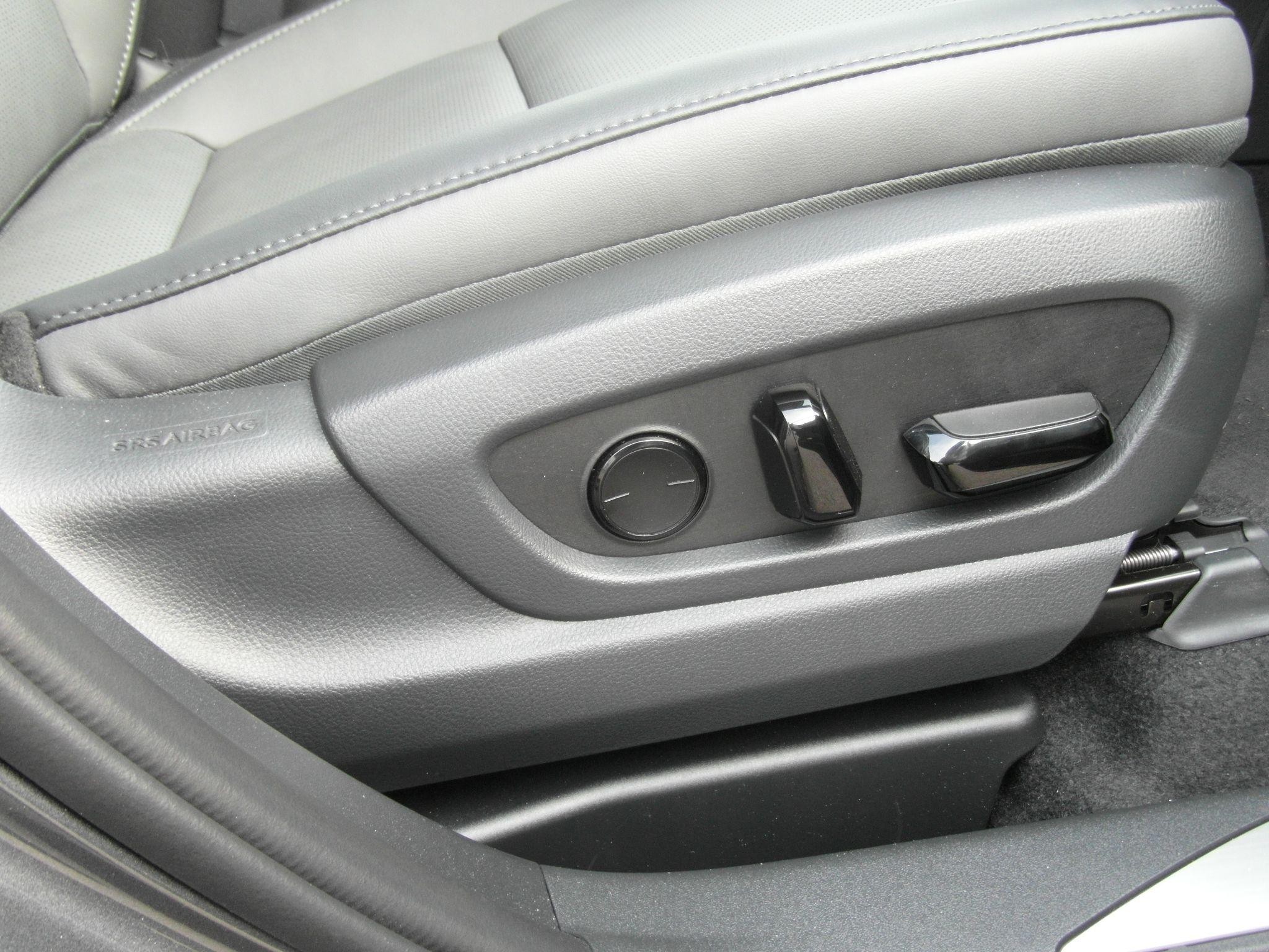 Lexus RZ Image 28