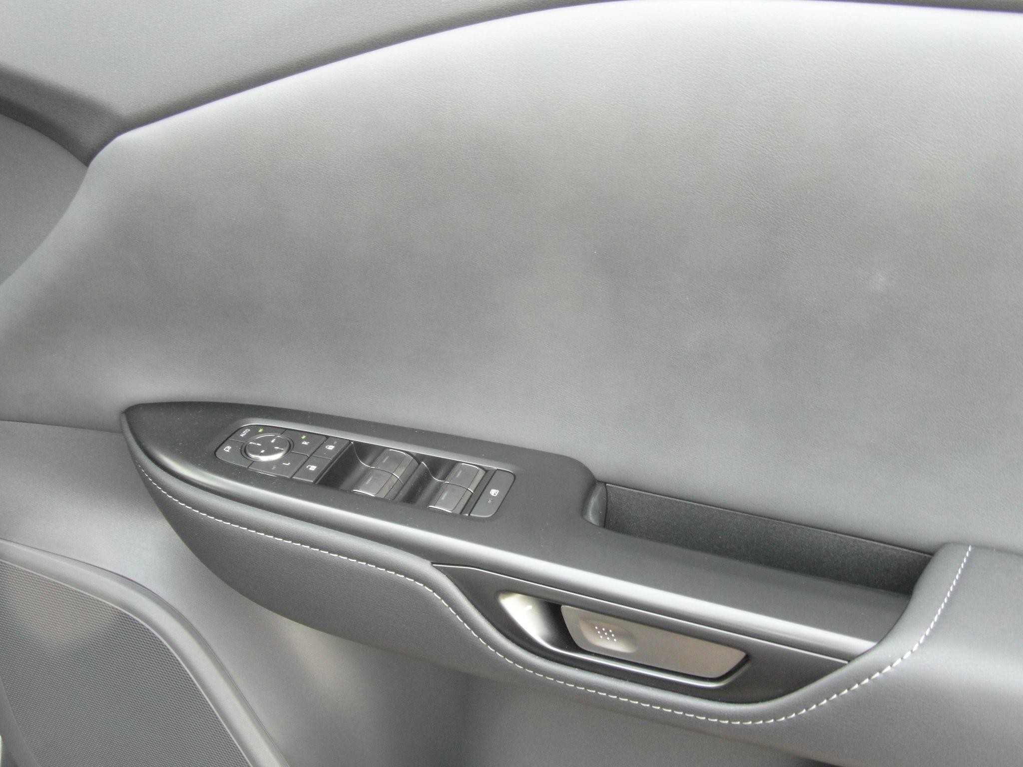 Lexus RZ Image 29