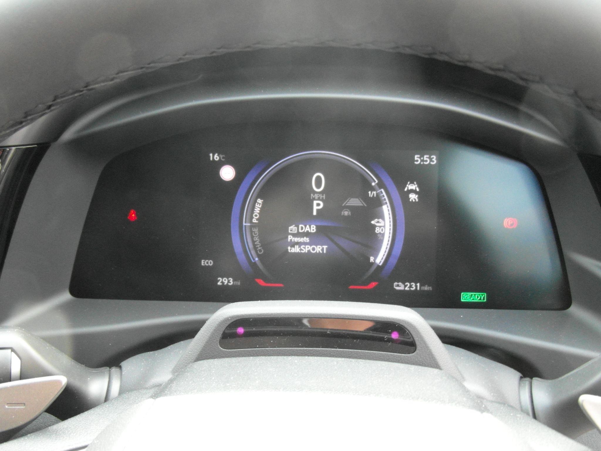 Lexus RZ Image 30