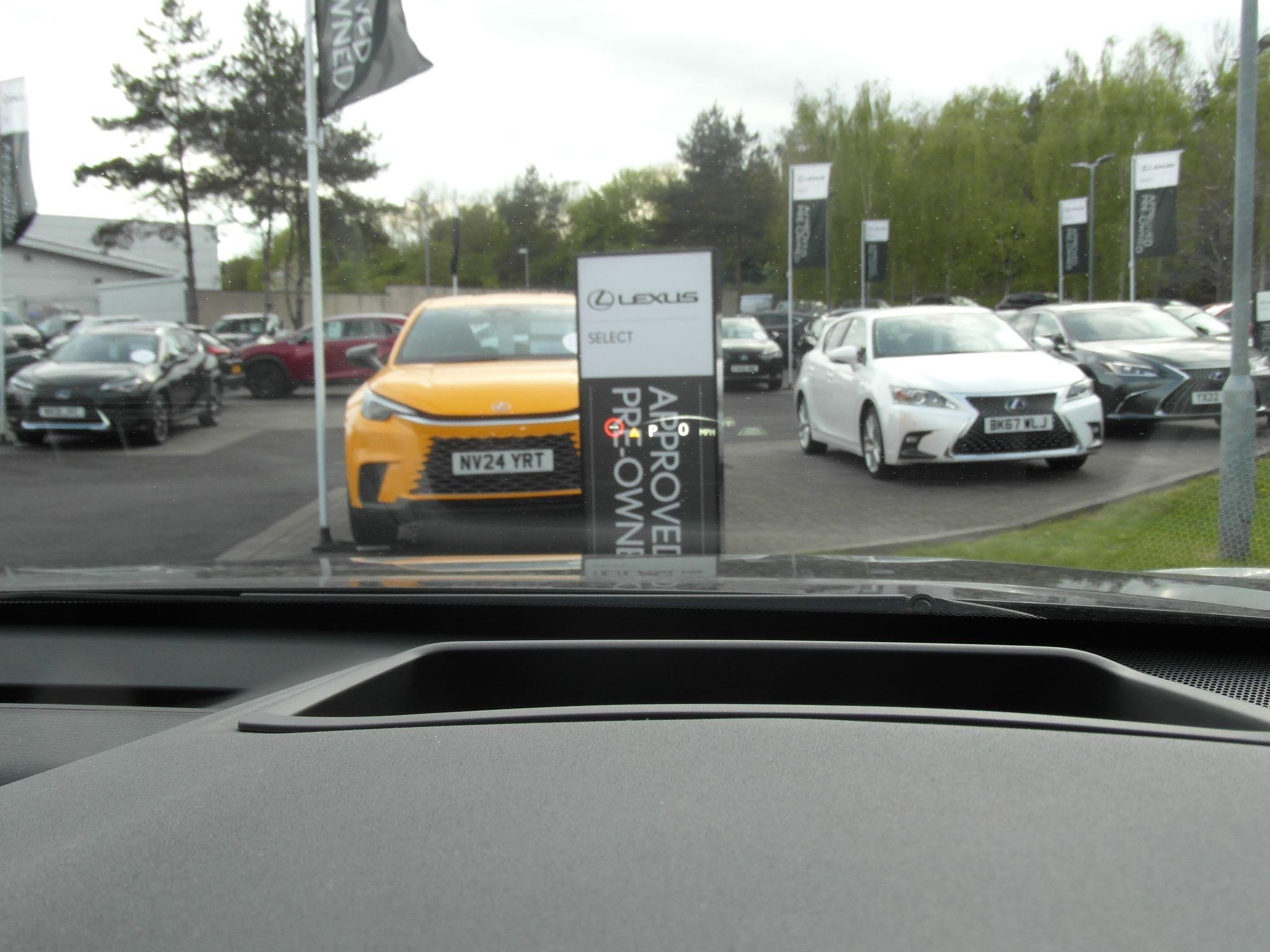 Lexus RZ Image 31