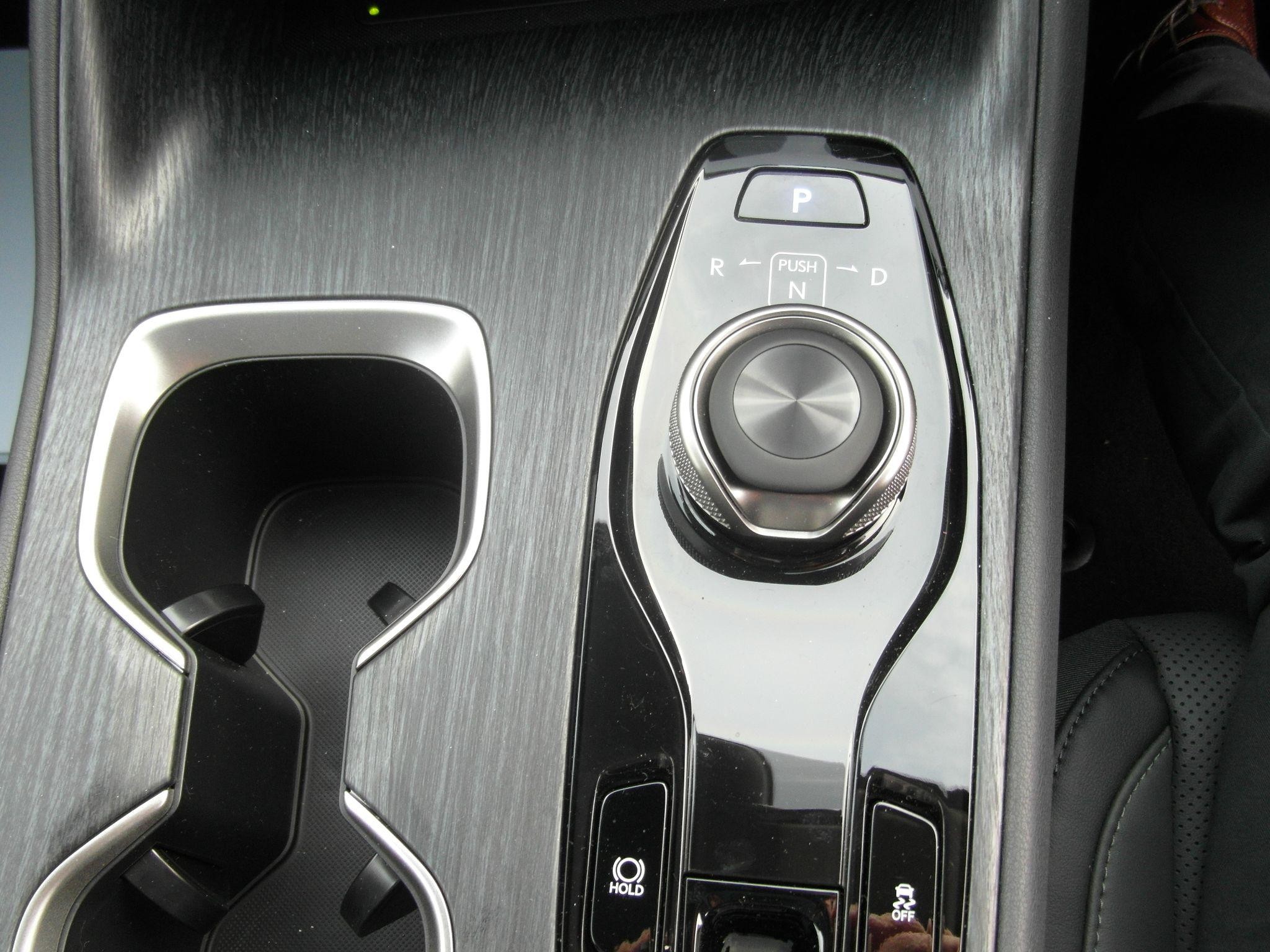 Lexus RZ Image 34