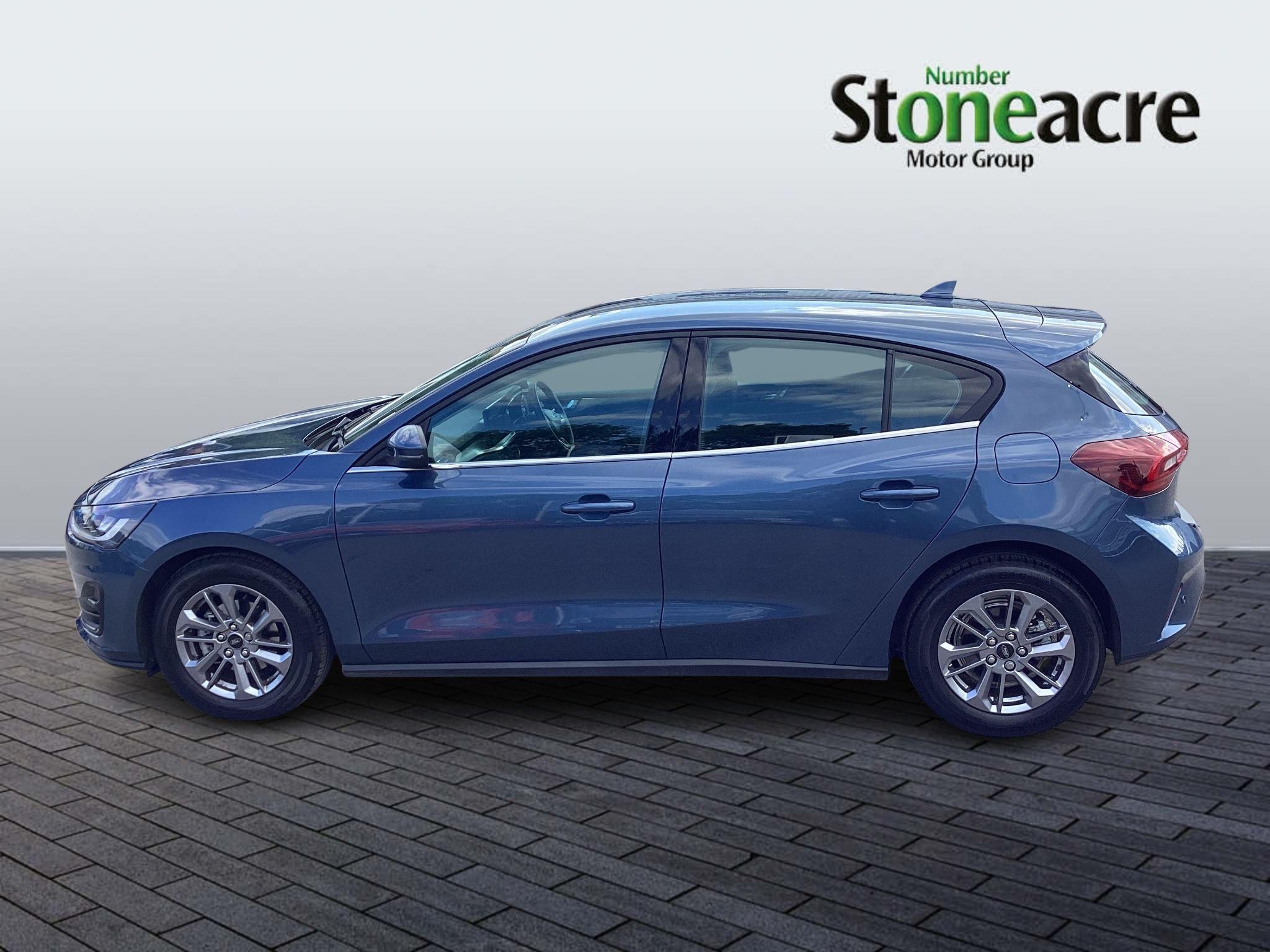 Ford Focus Image 8