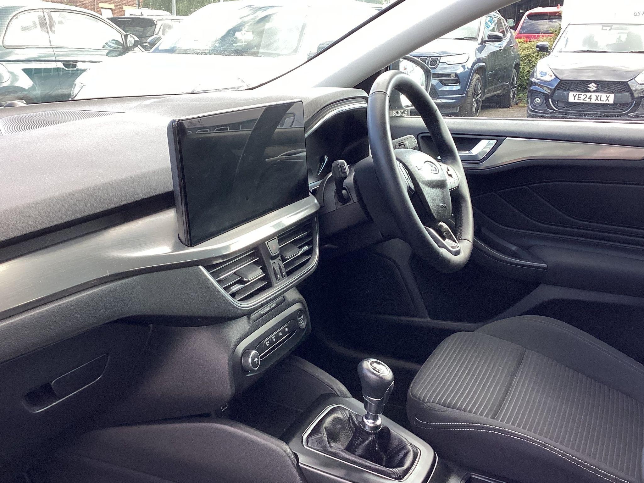 Ford Focus Image 14