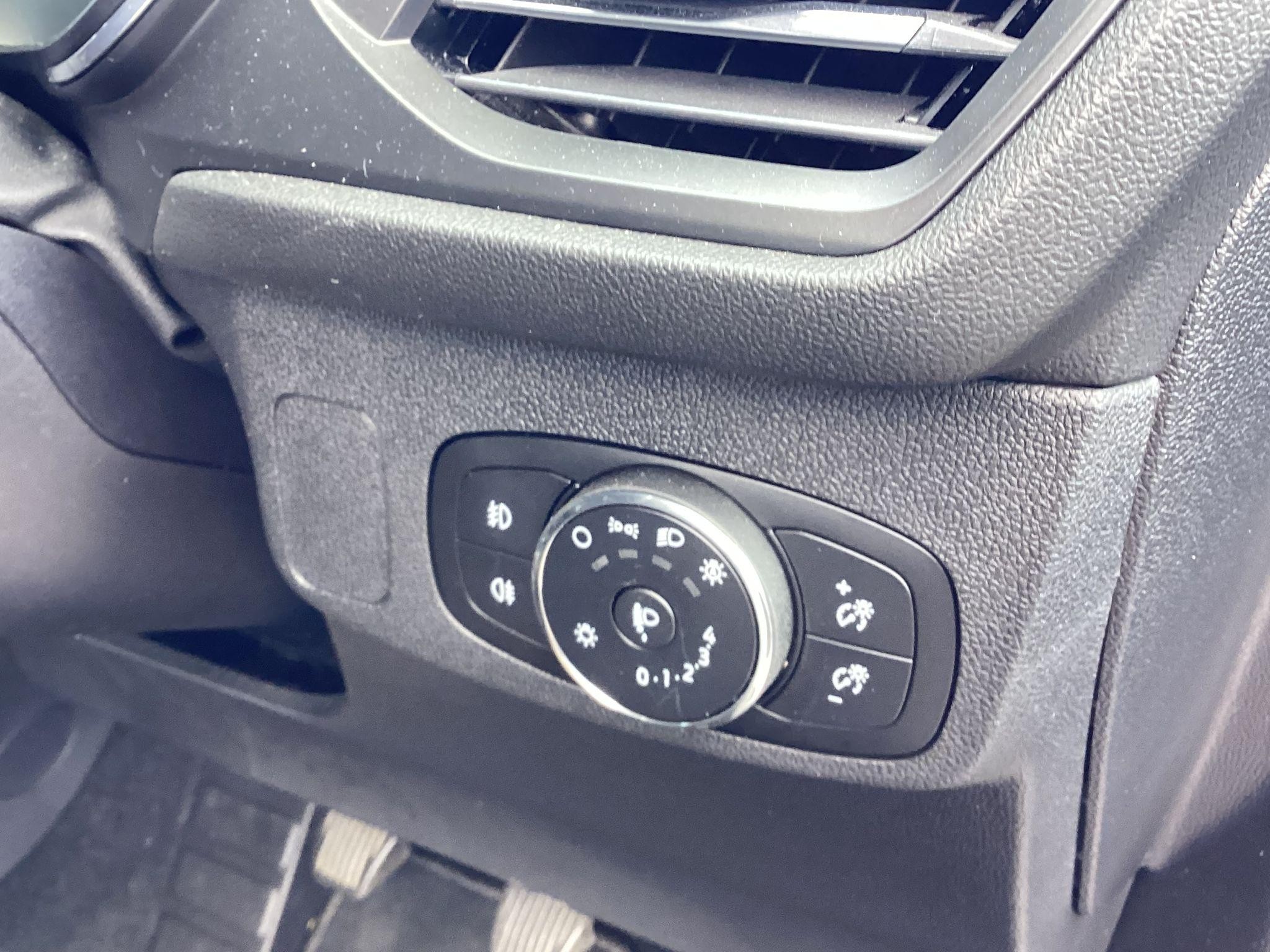 Ford Focus Image 18