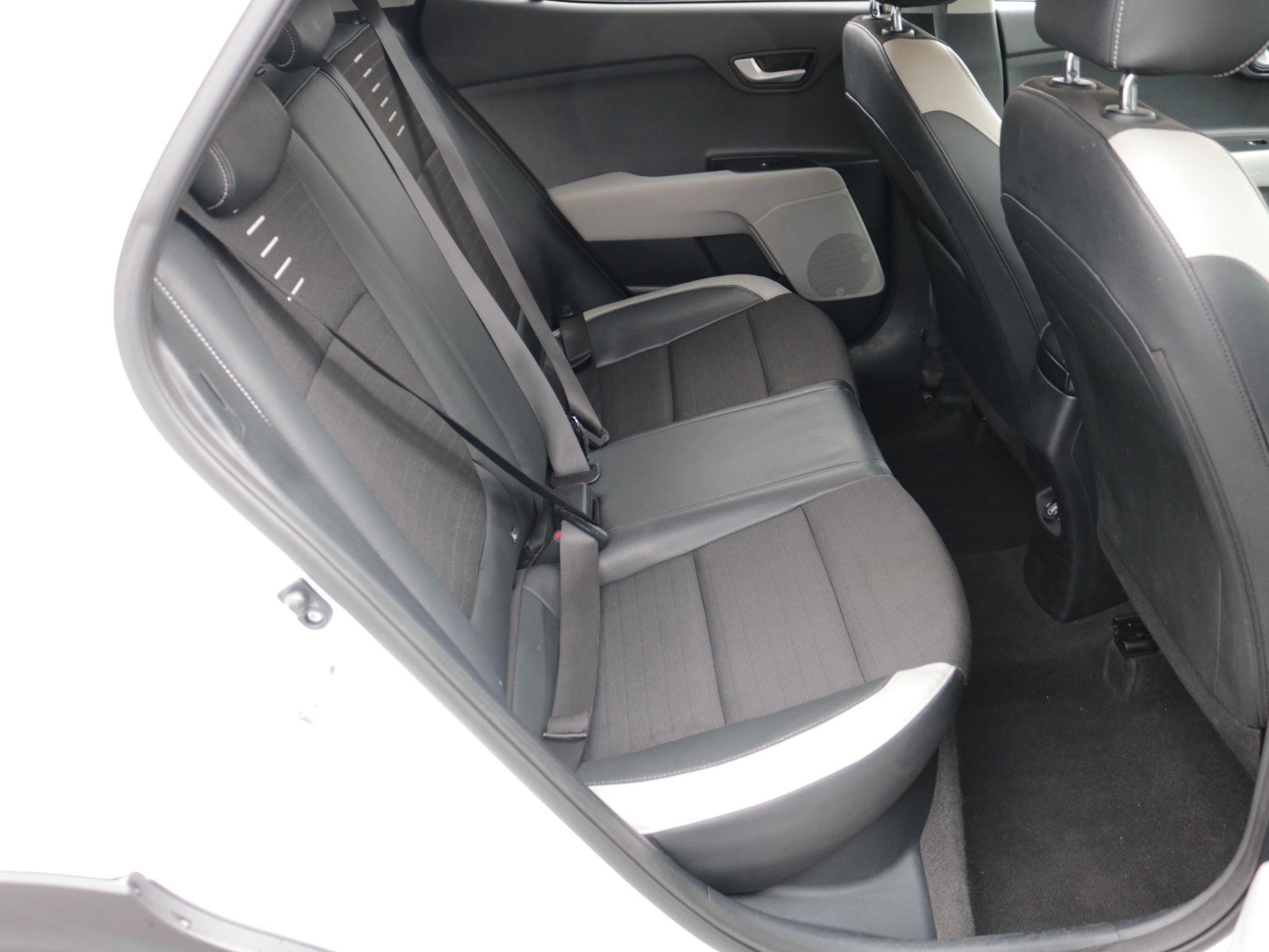 Kia Stonic Image 22