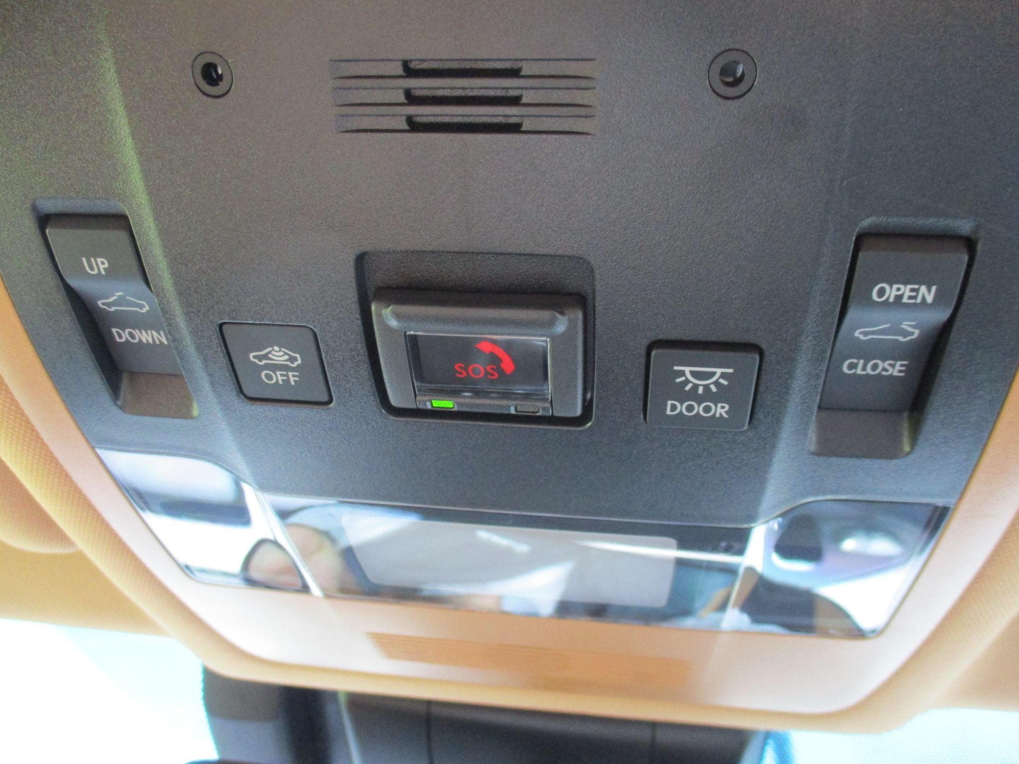 Lexus ES Image 31