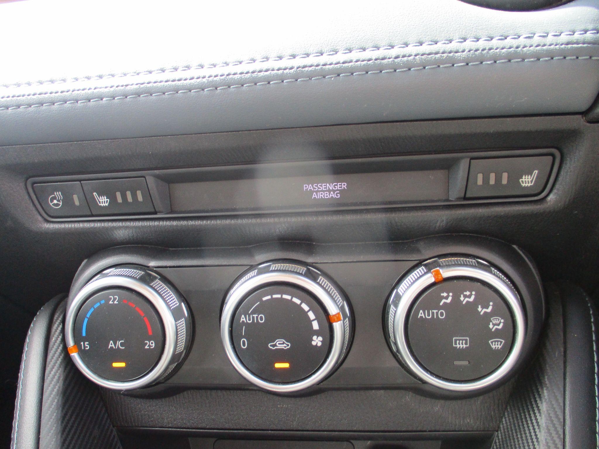Mazda2 Image 21