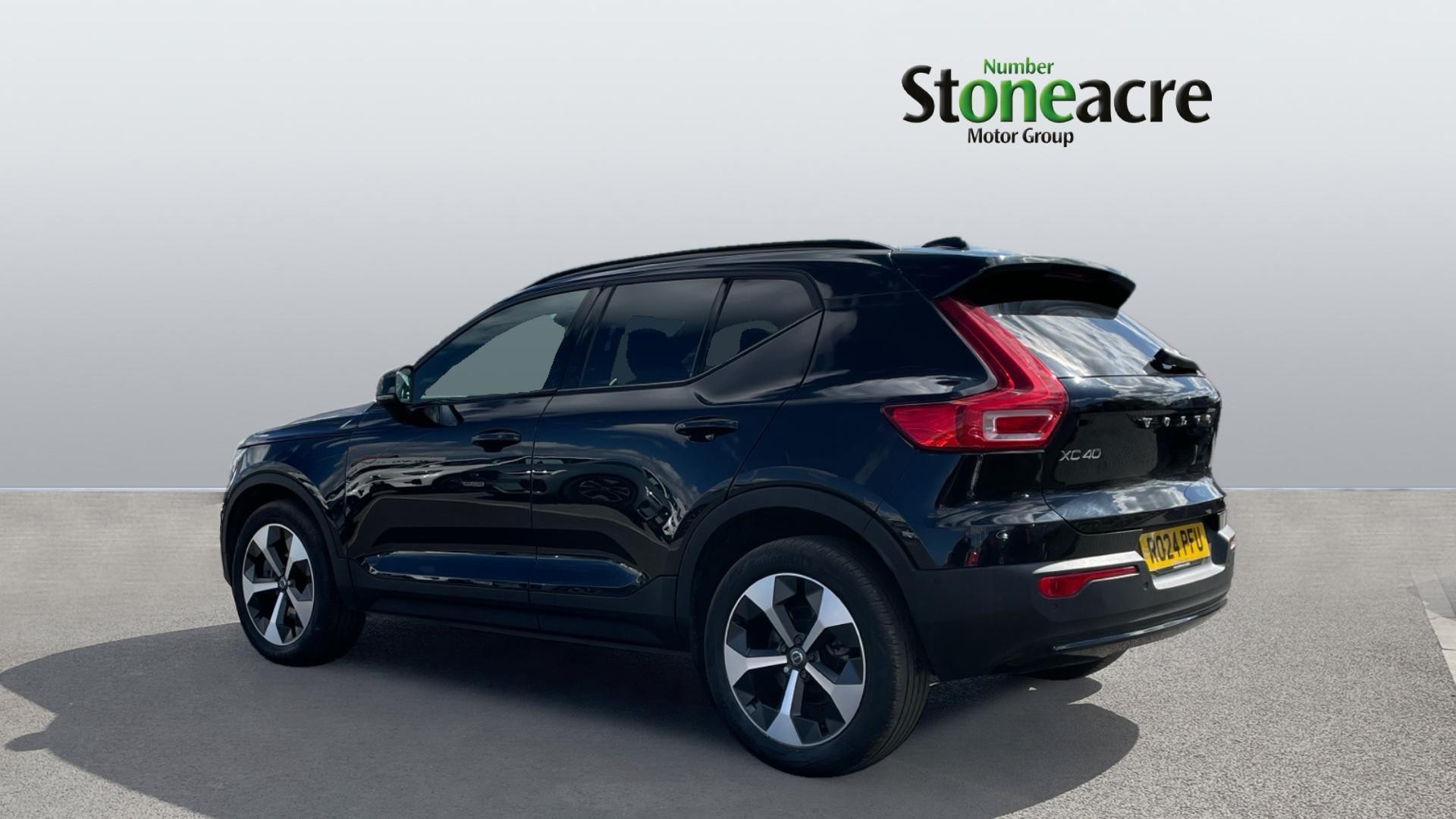 Volvo XC40 Image 2