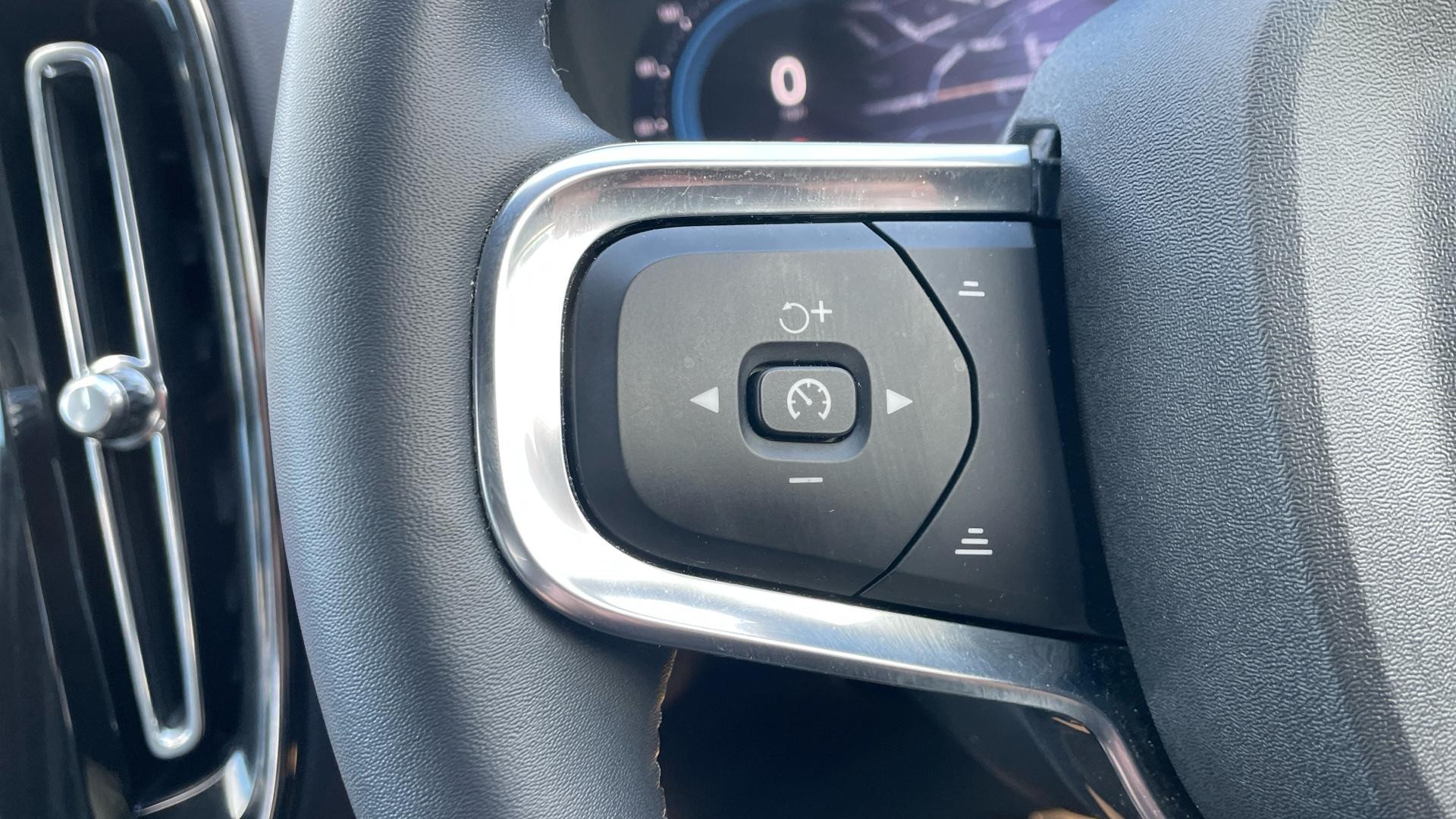 Volvo XC40 Image 18