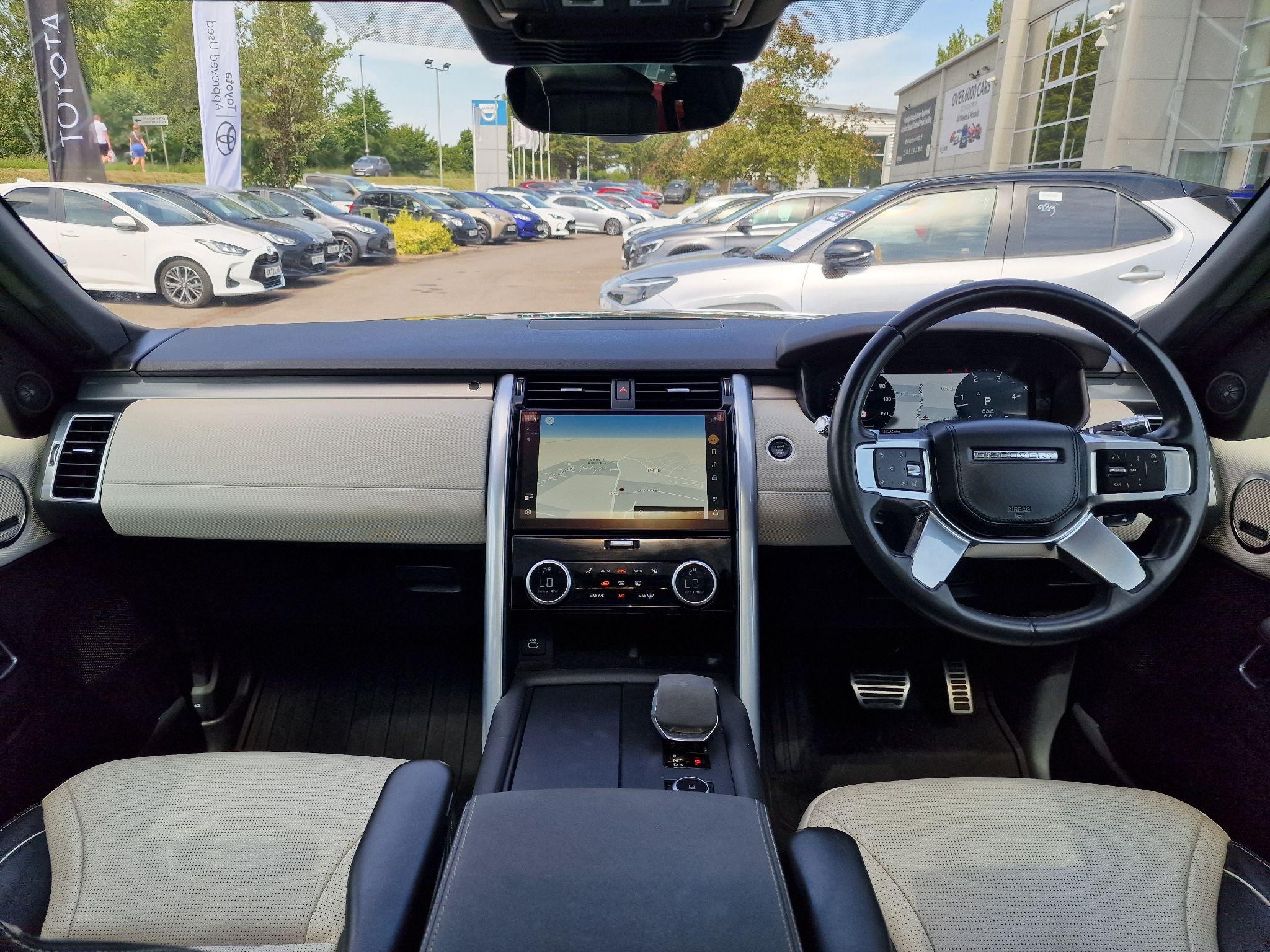 Land Rover Discovery Image 5