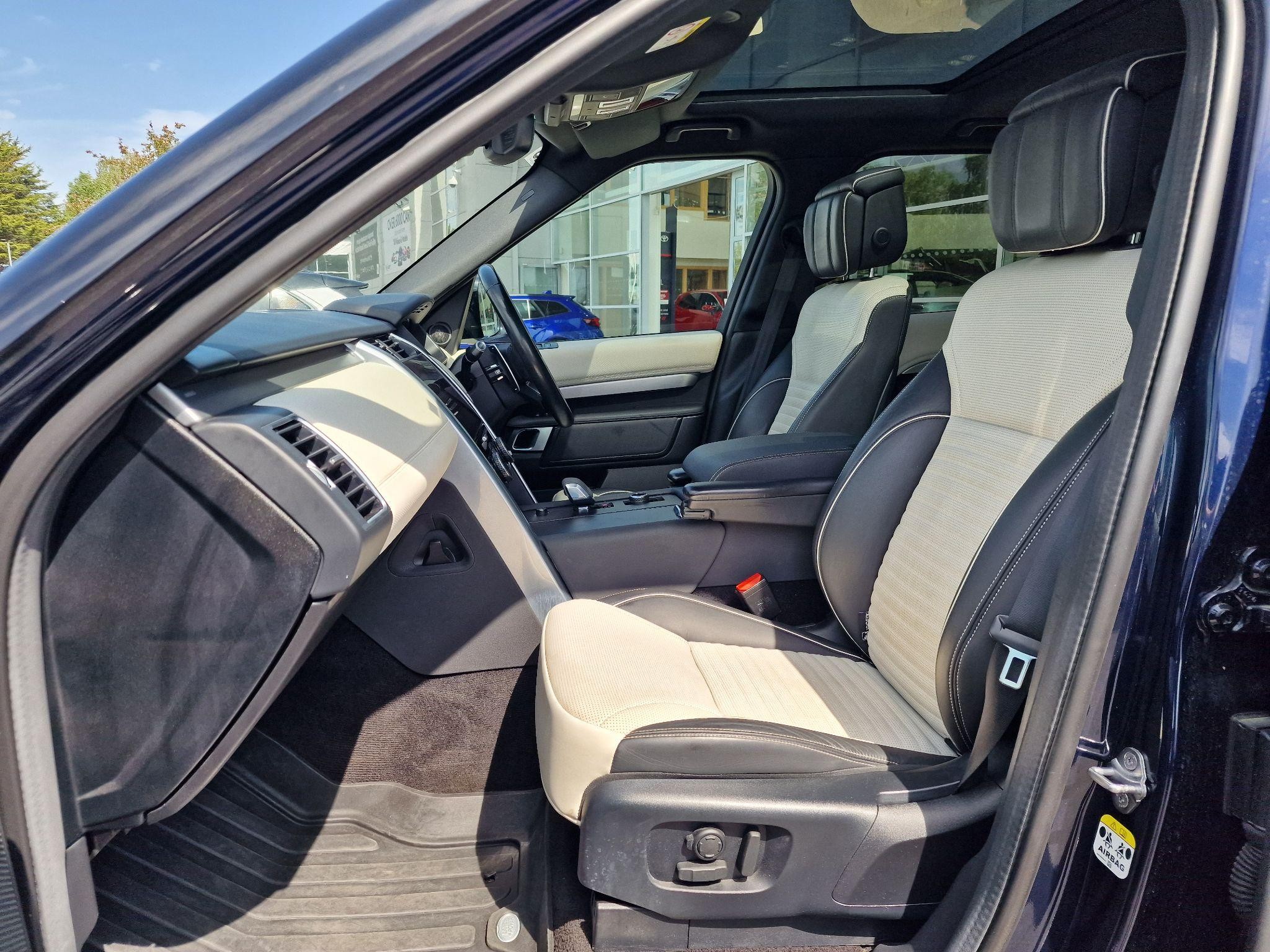 Land Rover Discovery Image 10