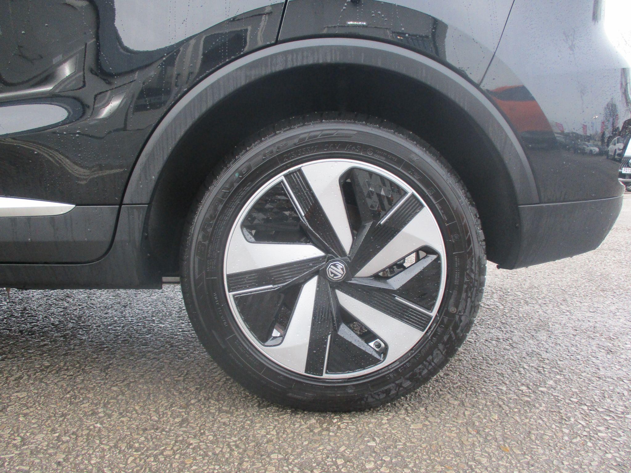MG ZS EV Image 11