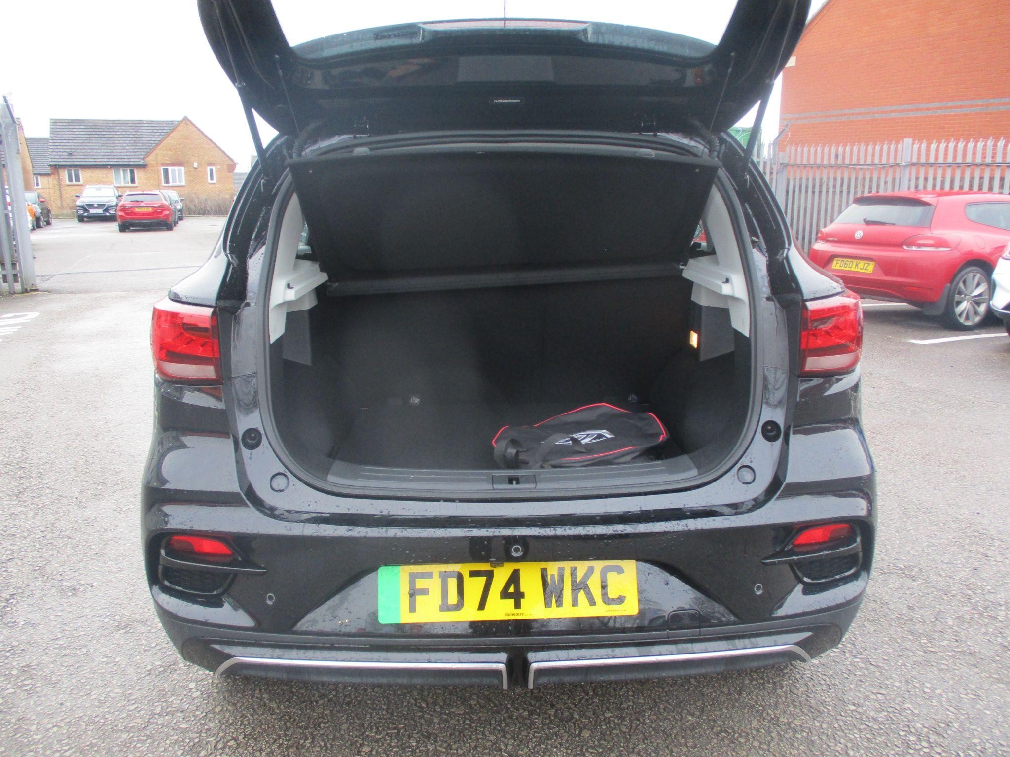 MG ZS EV Image 12