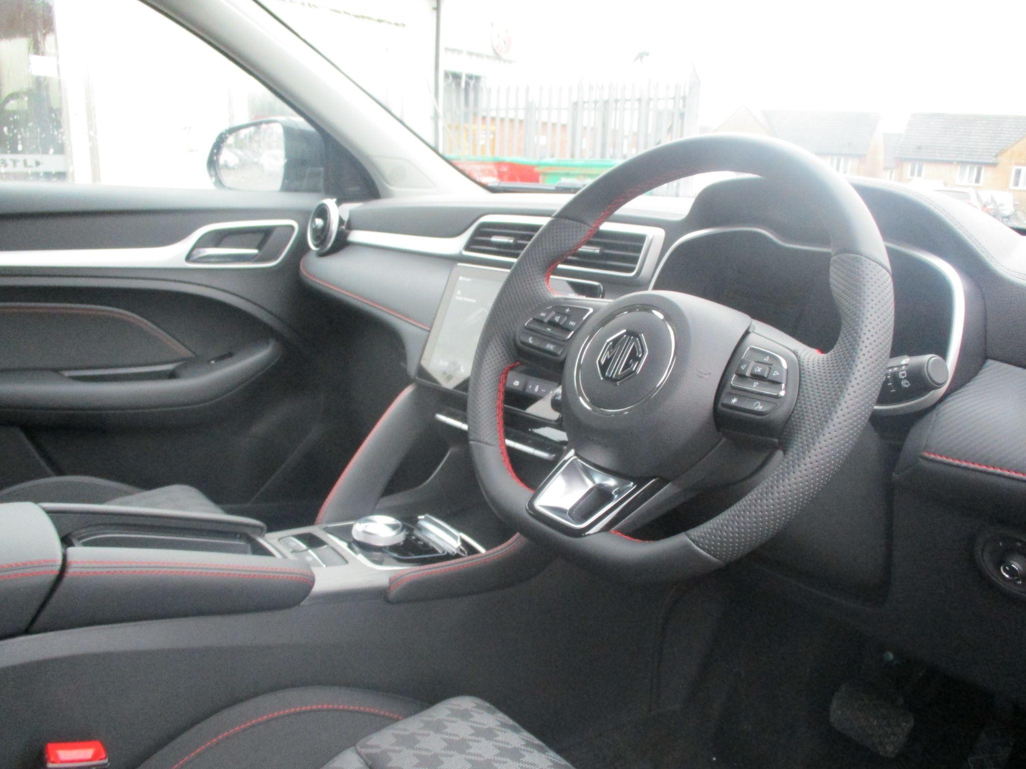 MG ZS EV Image 21