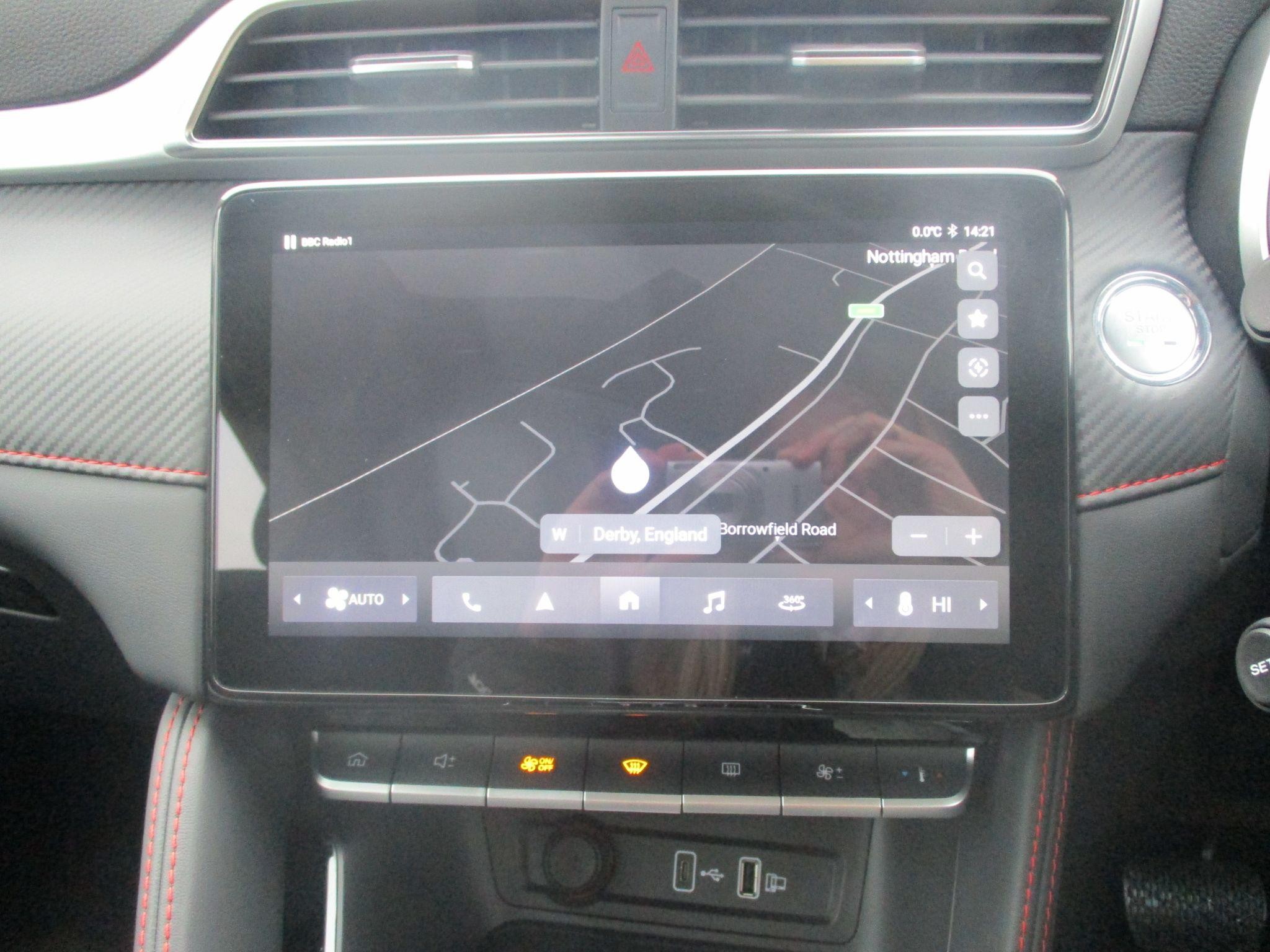 MG ZS EV Image 28