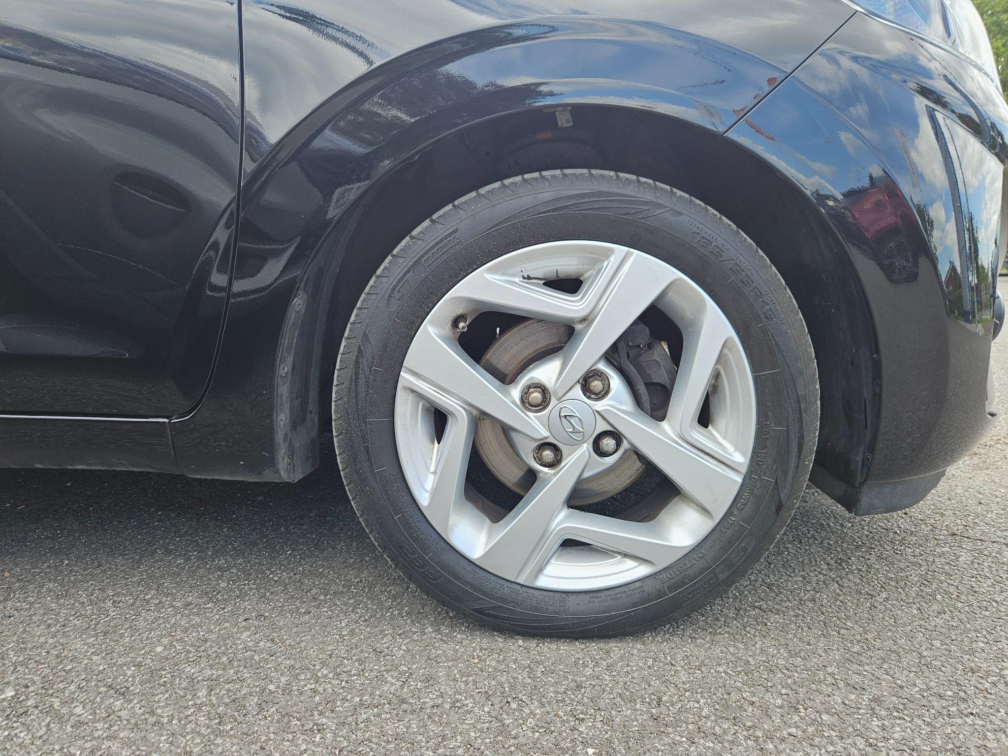 Hyundai i10 Image 9