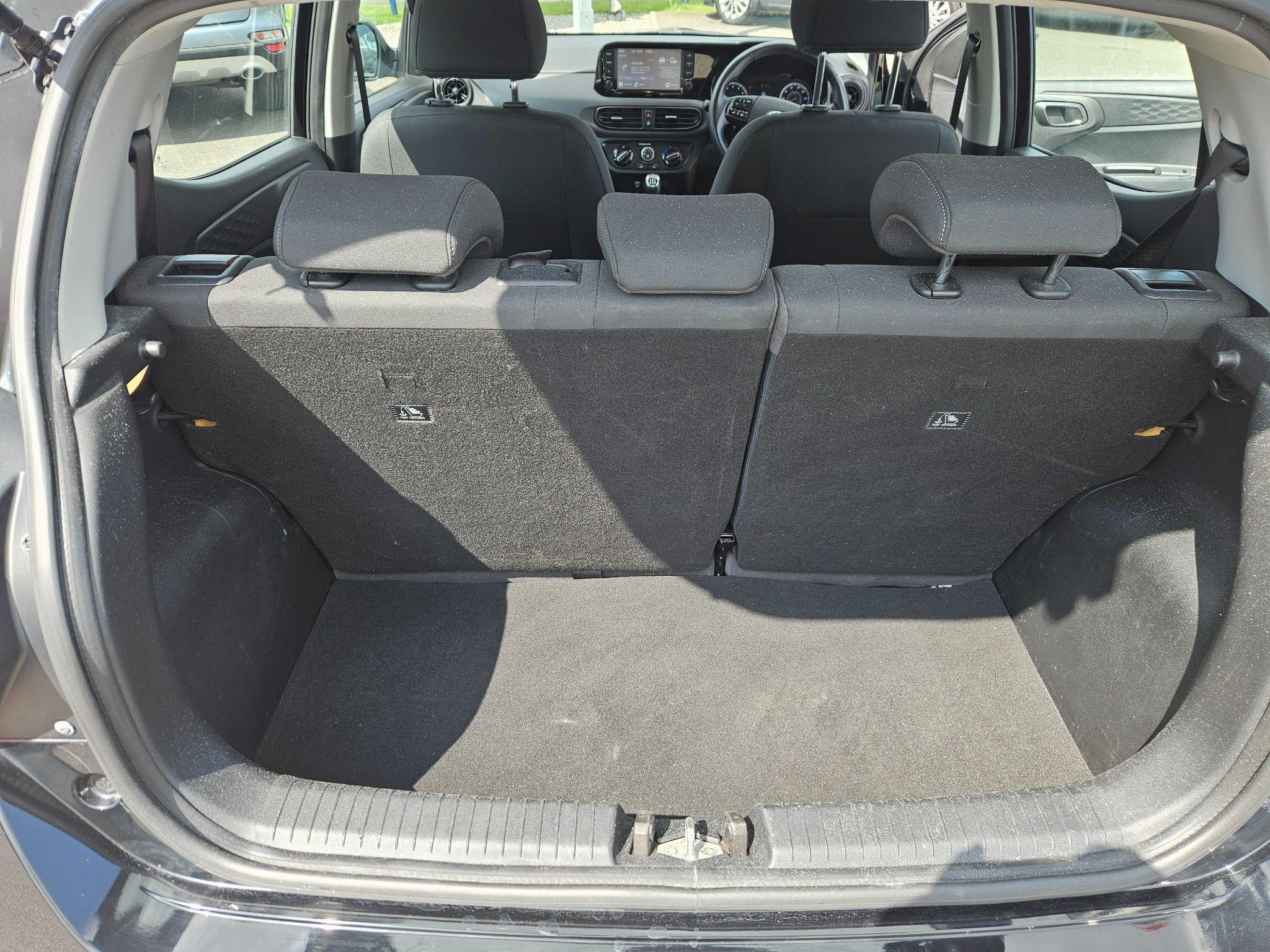 Hyundai i10 Image 10