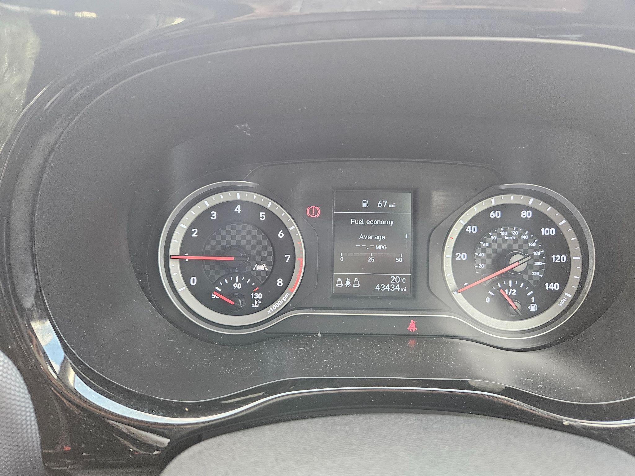 Hyundai i10 Image 14