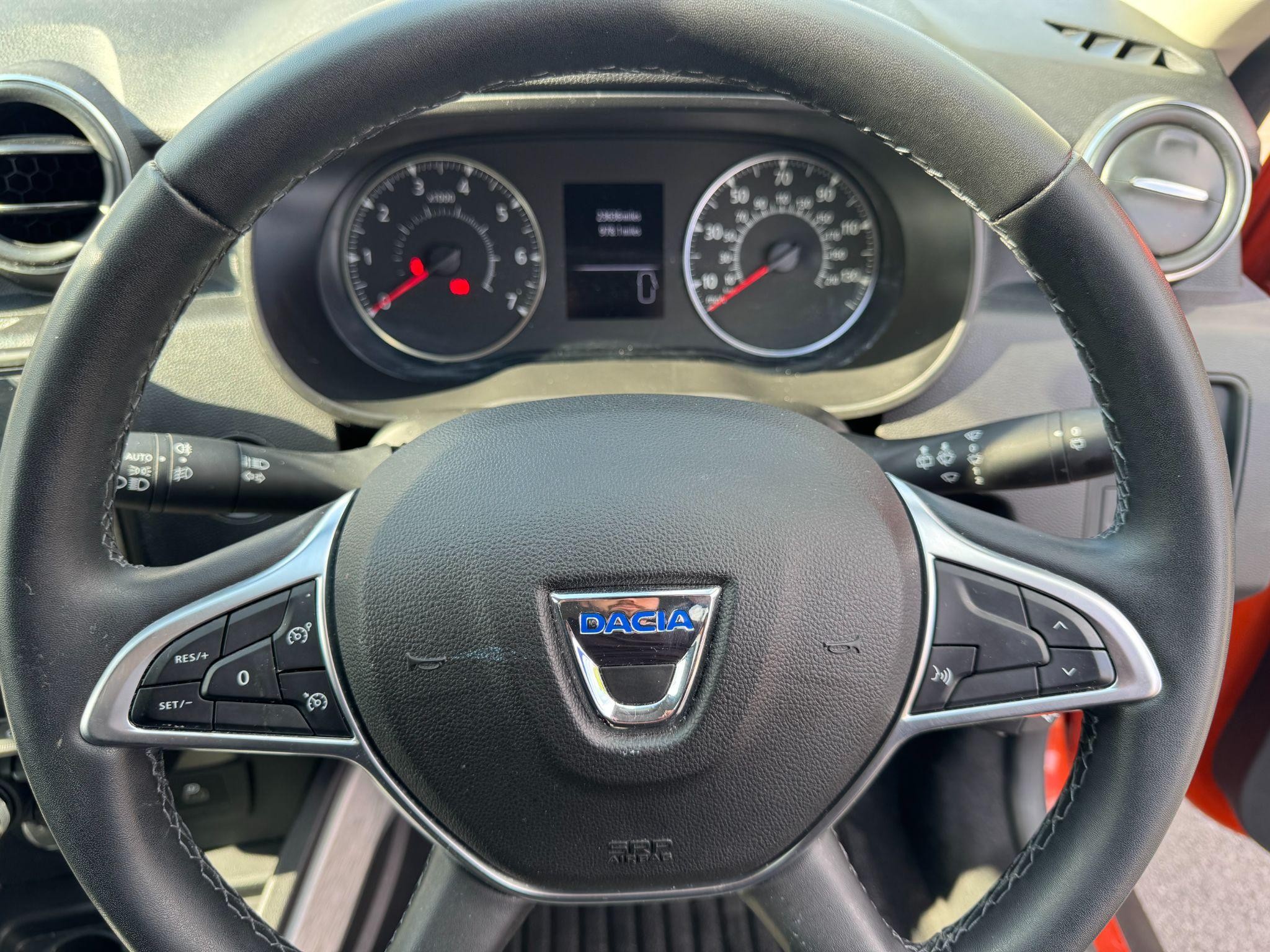 Dacia Duster Image 18