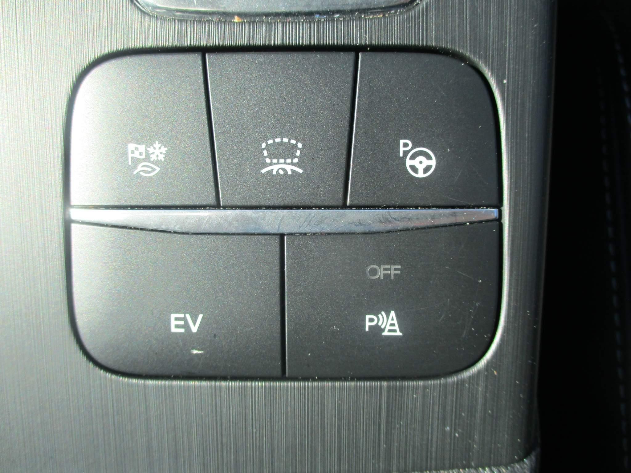 Ford Kuga Image 23