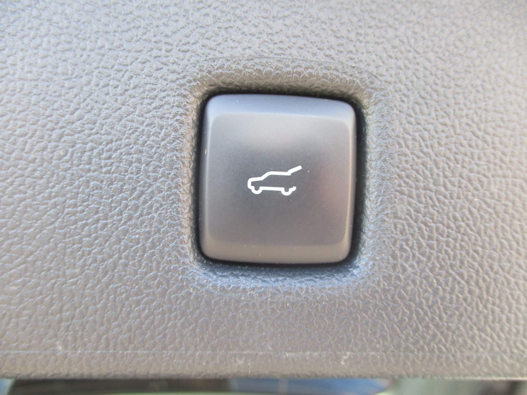 Ford Kuga Image 25
