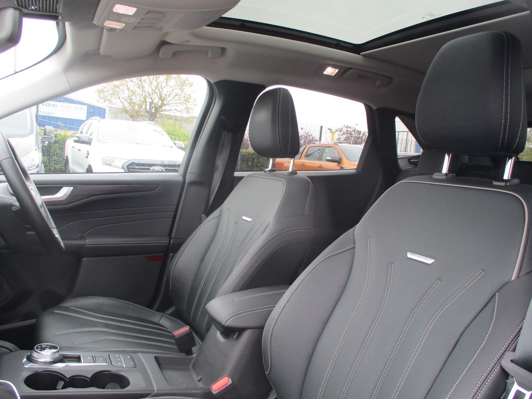 Ford Kuga Image 32