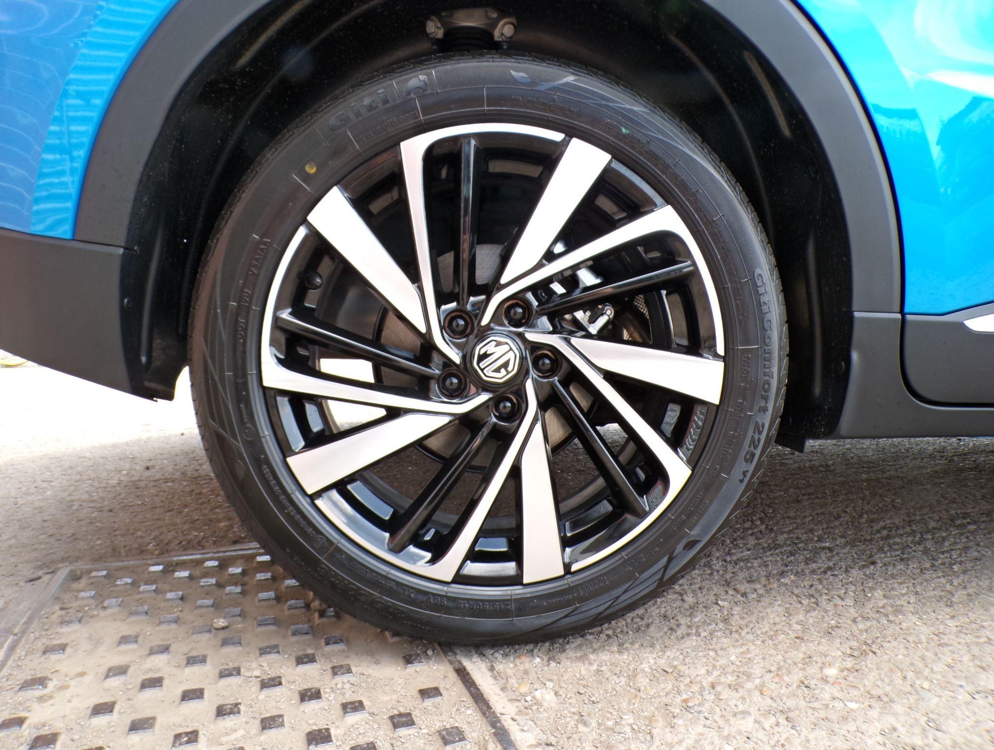 MG ZS Hybrid+ Image 9