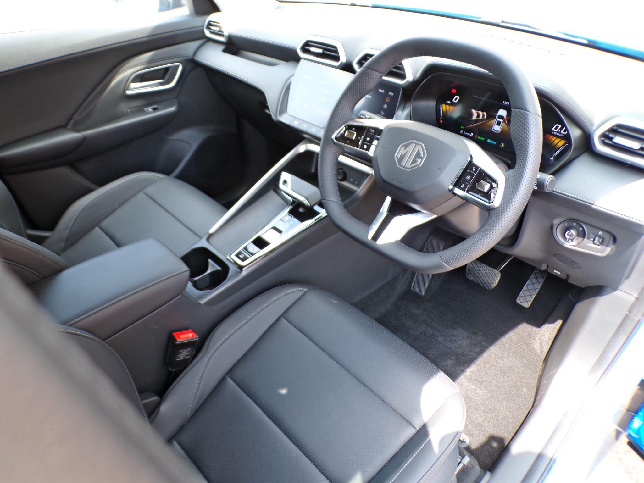 MG ZS Hybrid+ Image 11