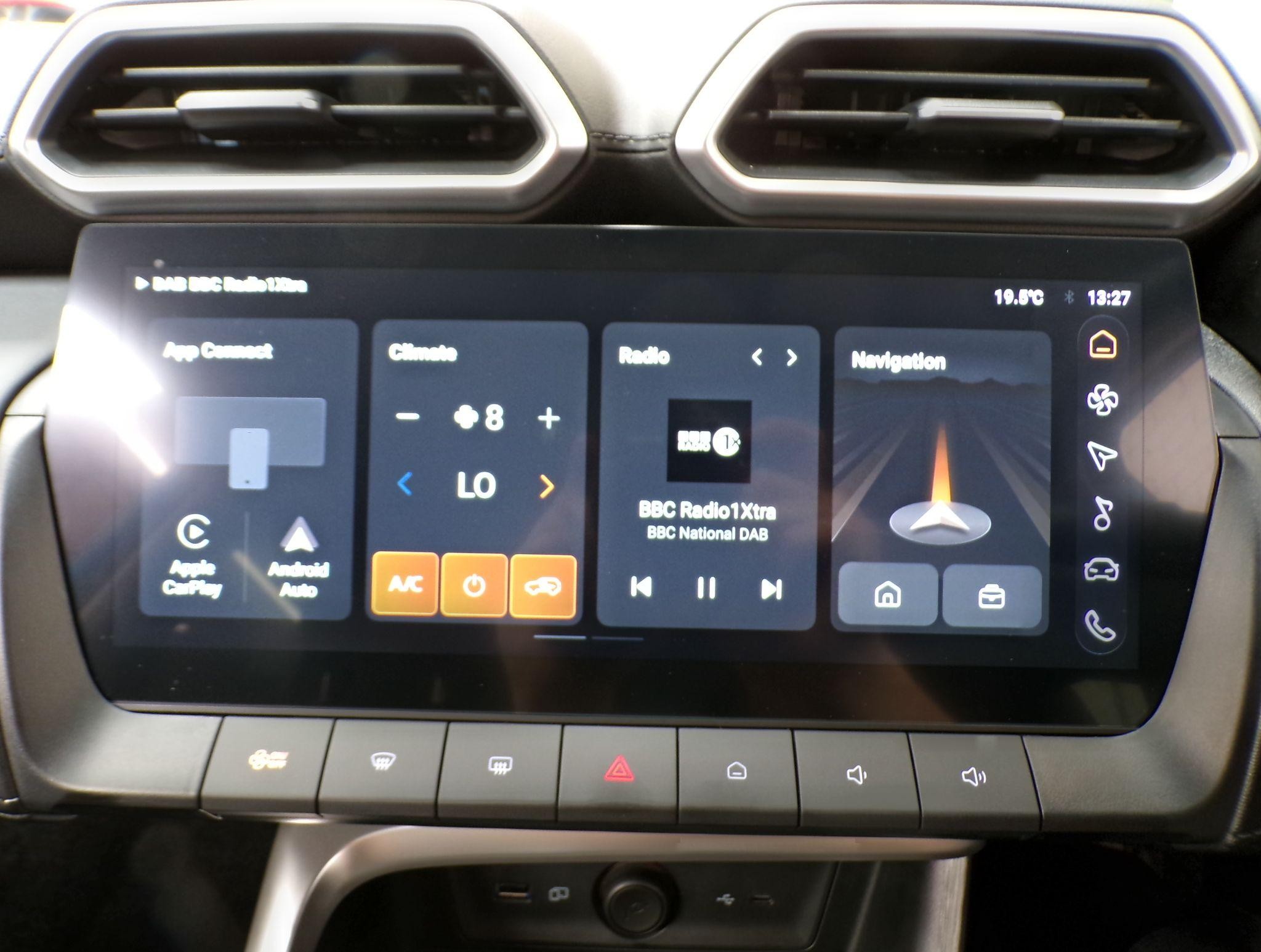 MG ZS Hybrid+ Image 15