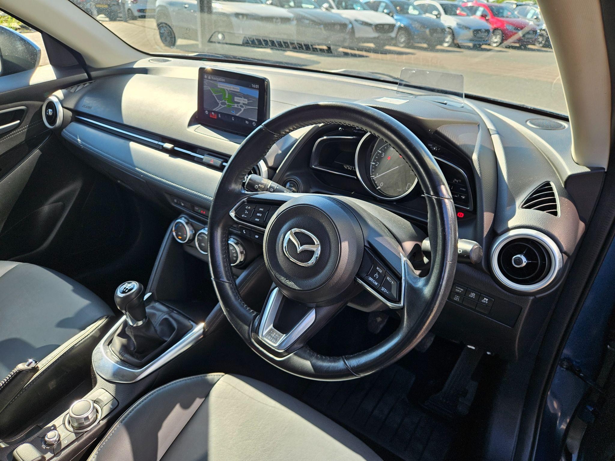 Mazda2 Image 11