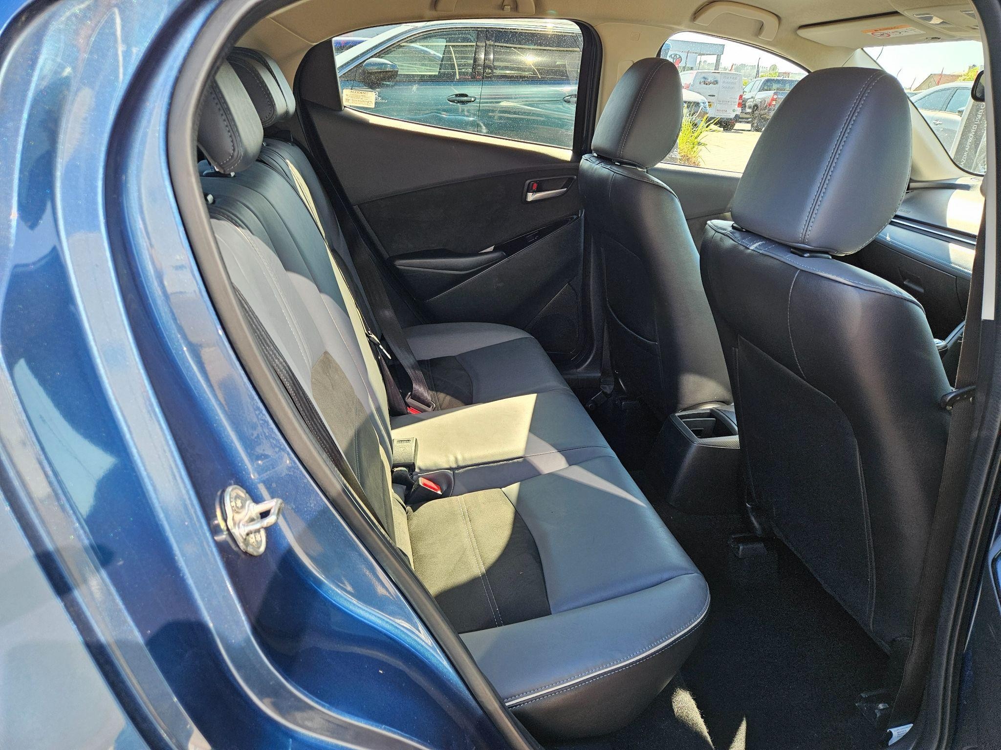 Mazda2 Image 18