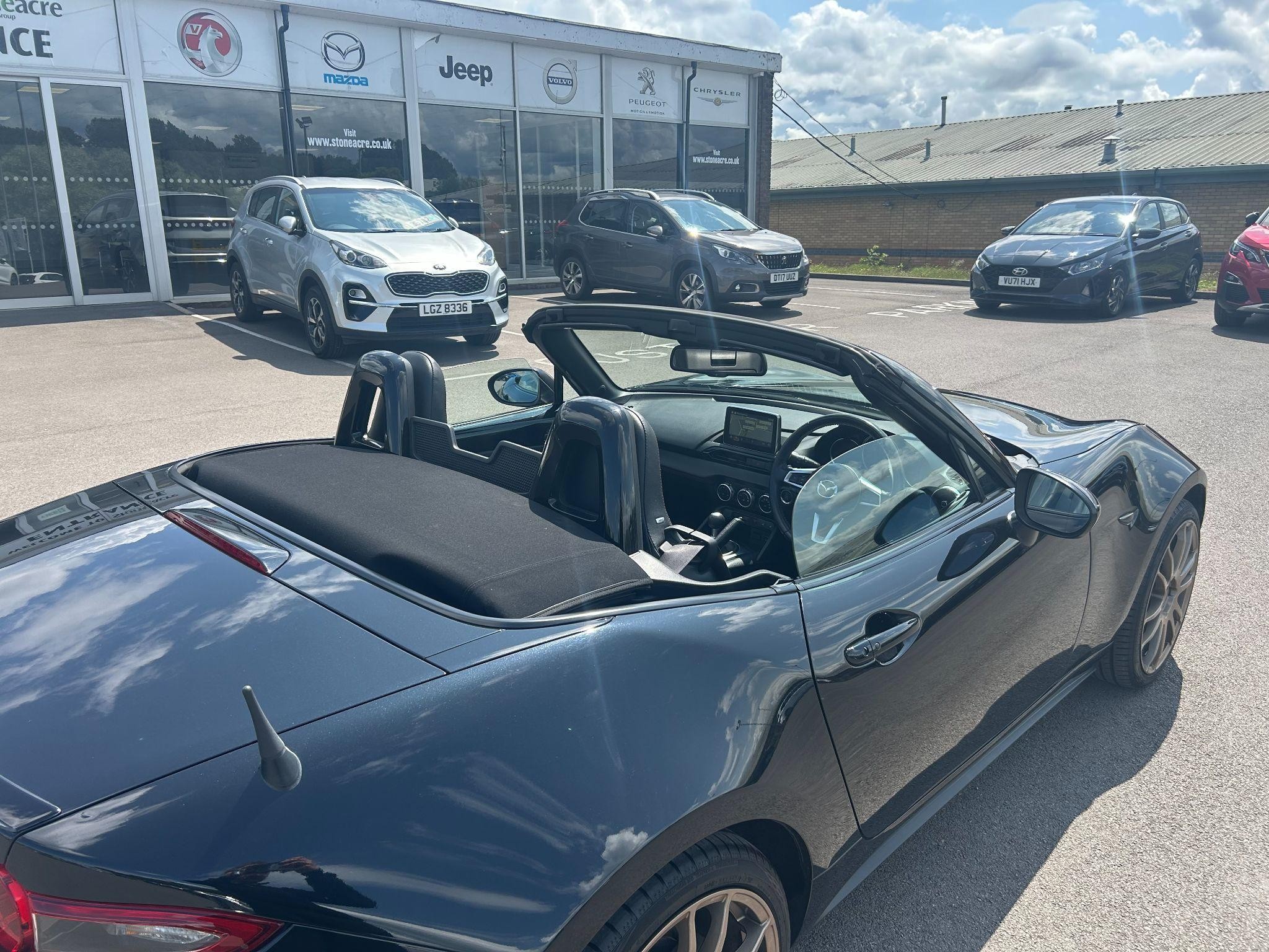 Mazda MX-5 Image 15