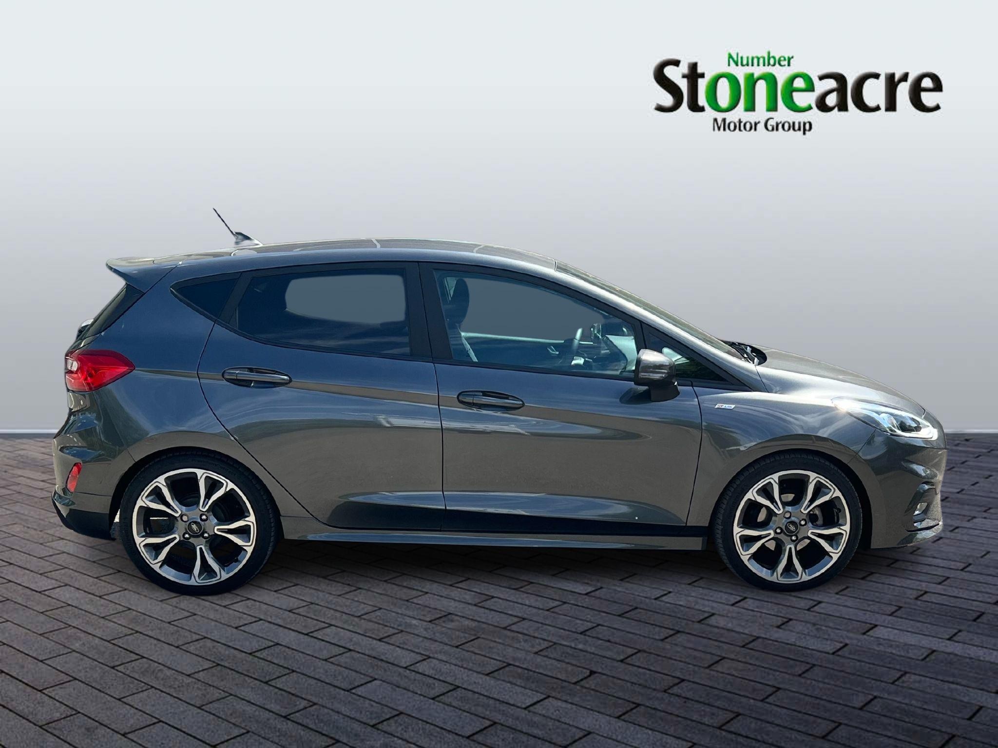 Ford Fiesta Image 2