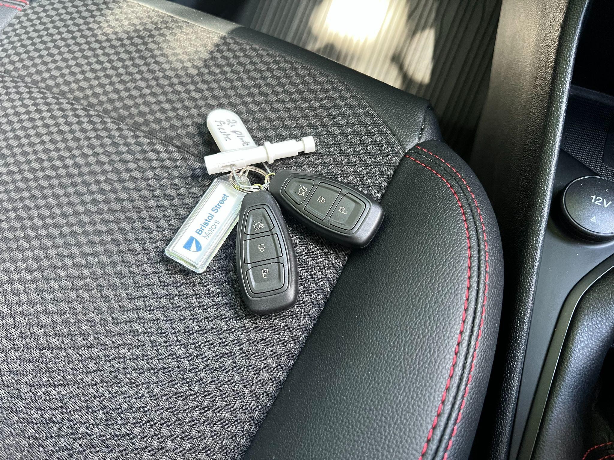 Ford Fiesta Image 25