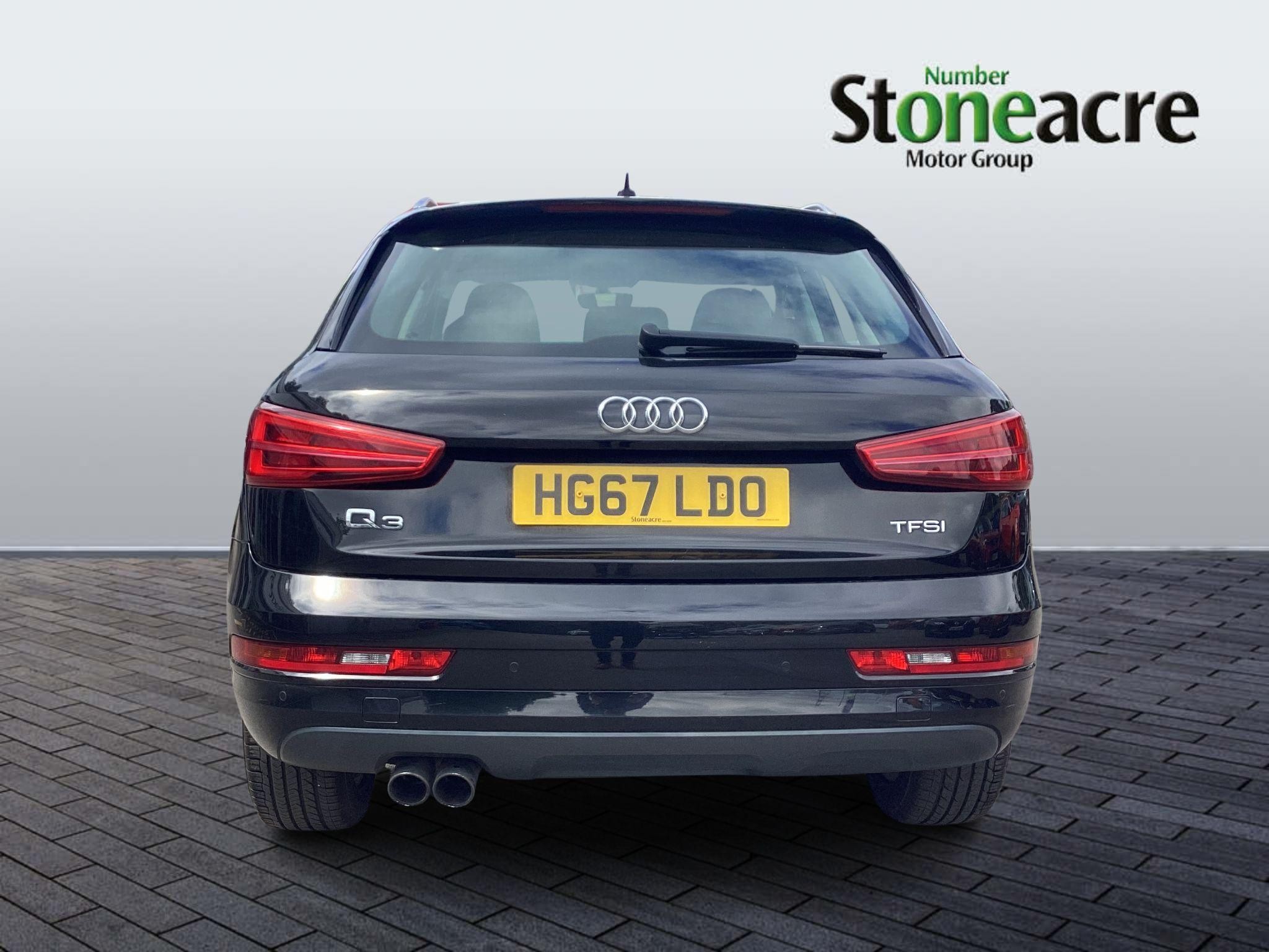 Audi Q3 Image 6