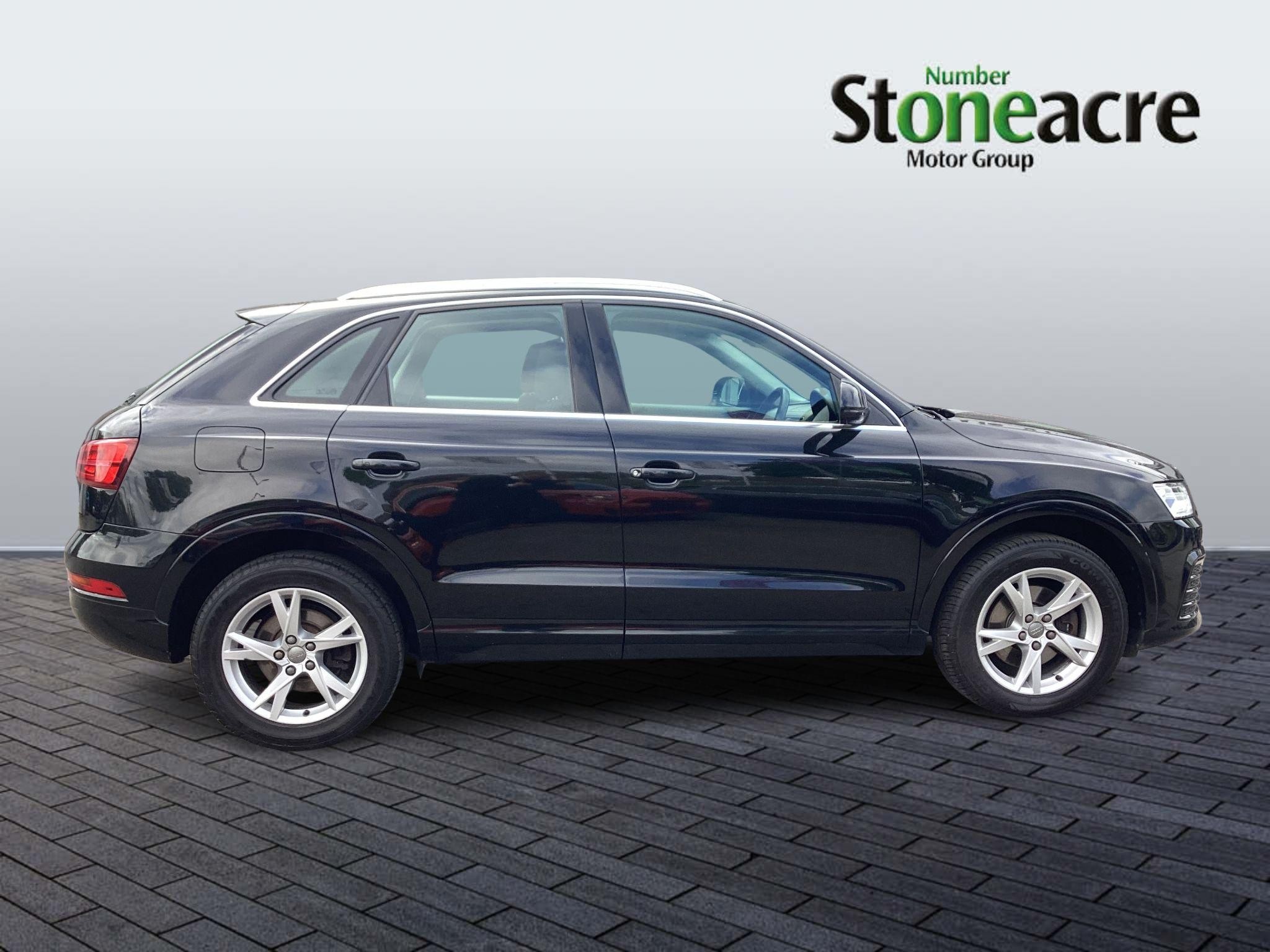 Audi Q3 Image 7
