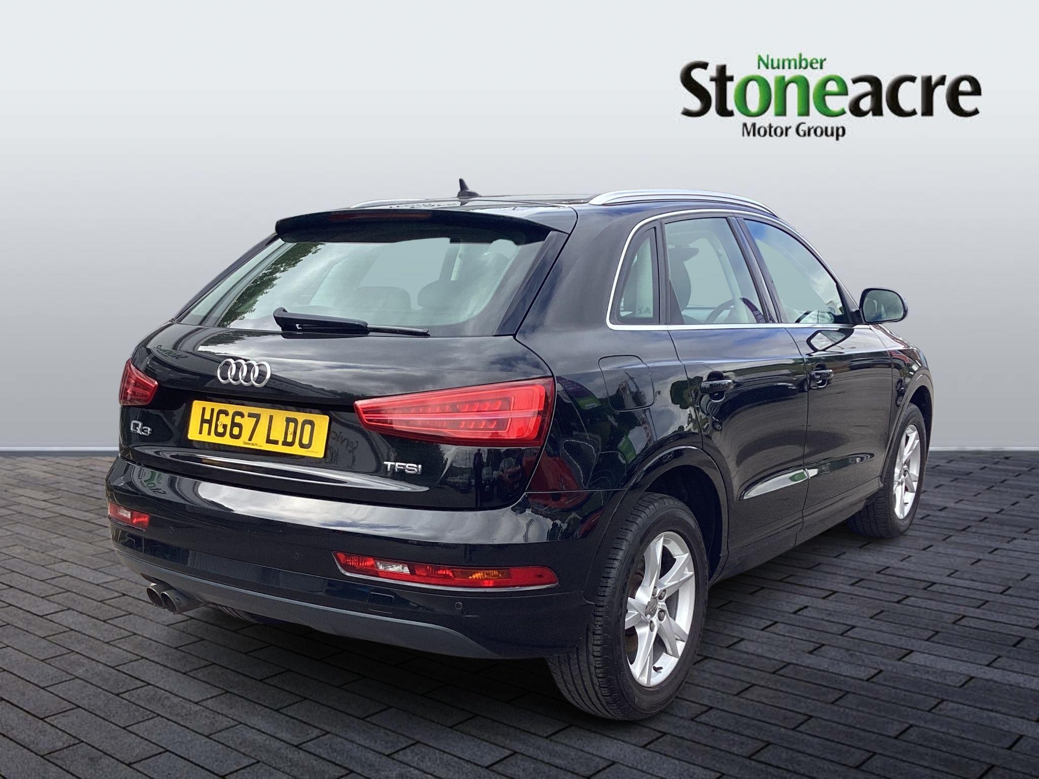 Audi Q3 Image 8
