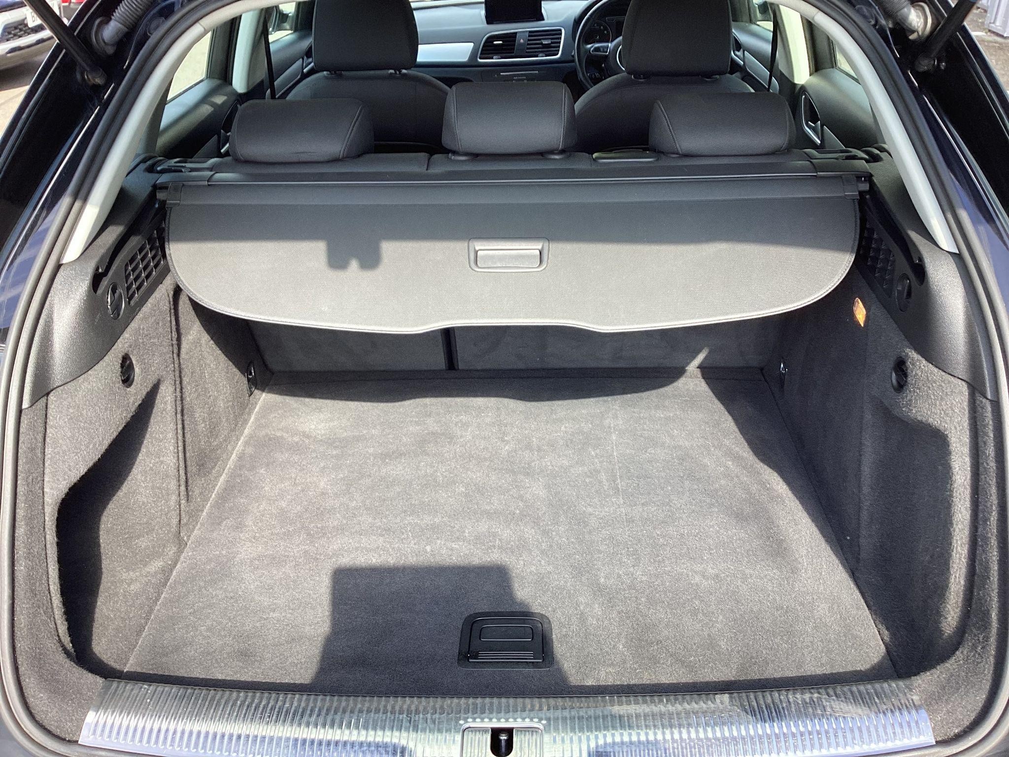 Audi Q3 Image 10