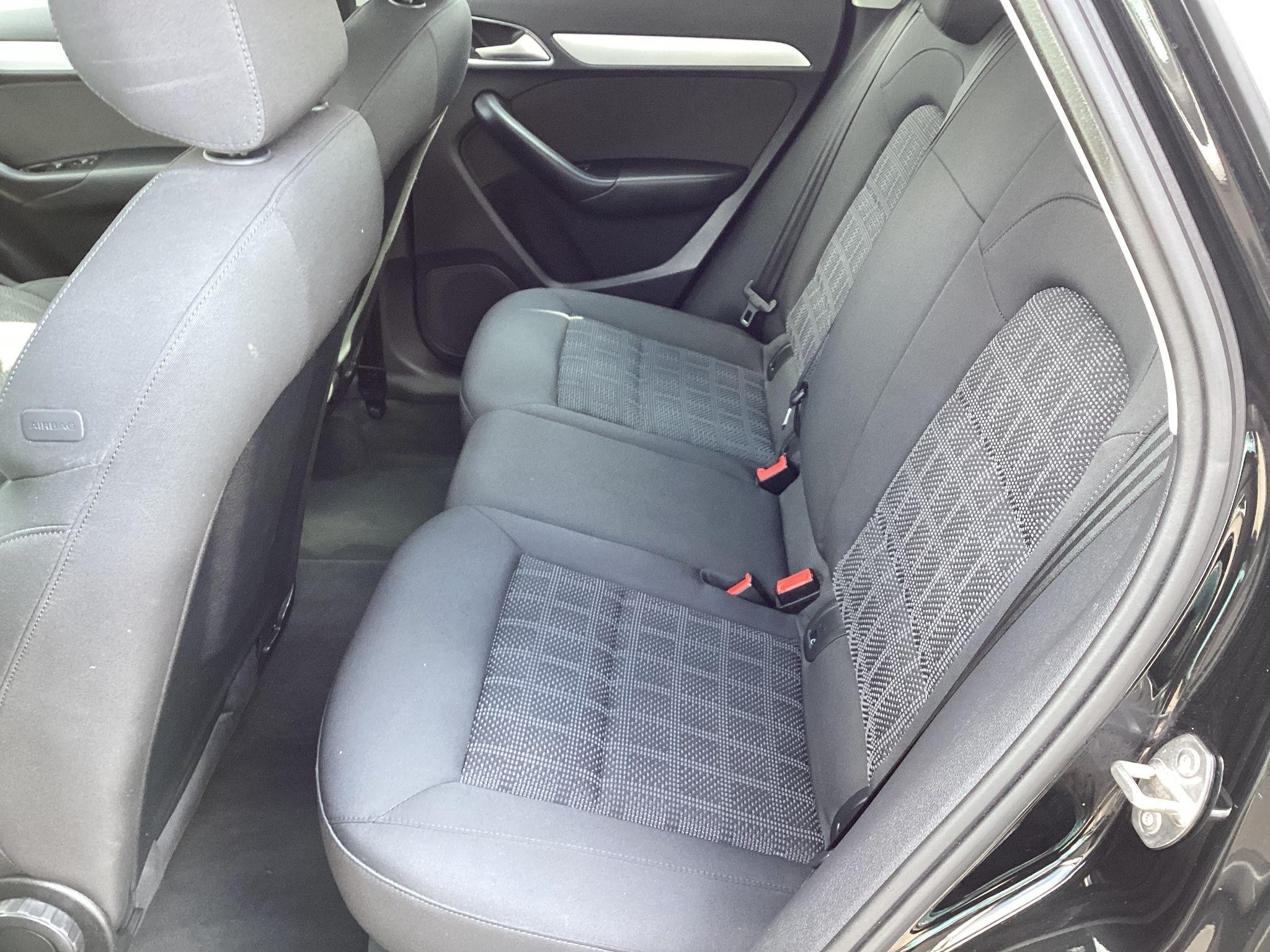 Audi Q3 Image 12