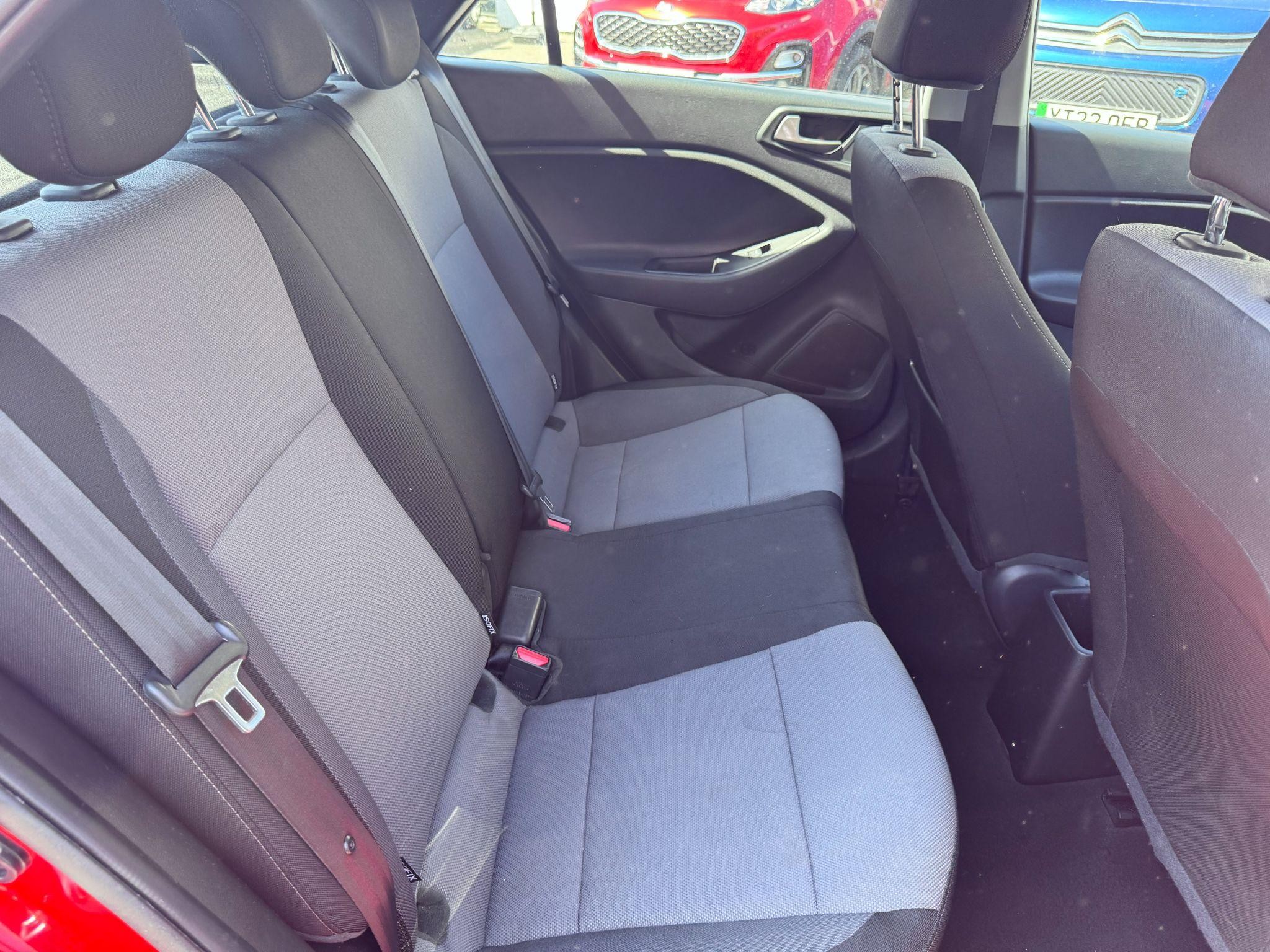 Hyundai i20 Image 11