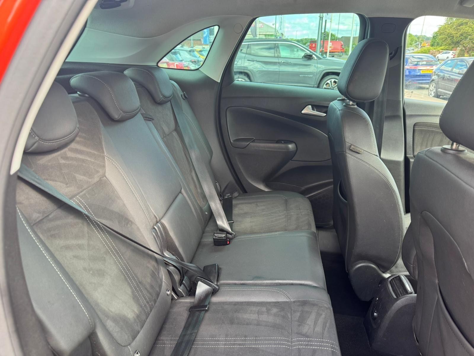 Vauxhall Crossland Image 18