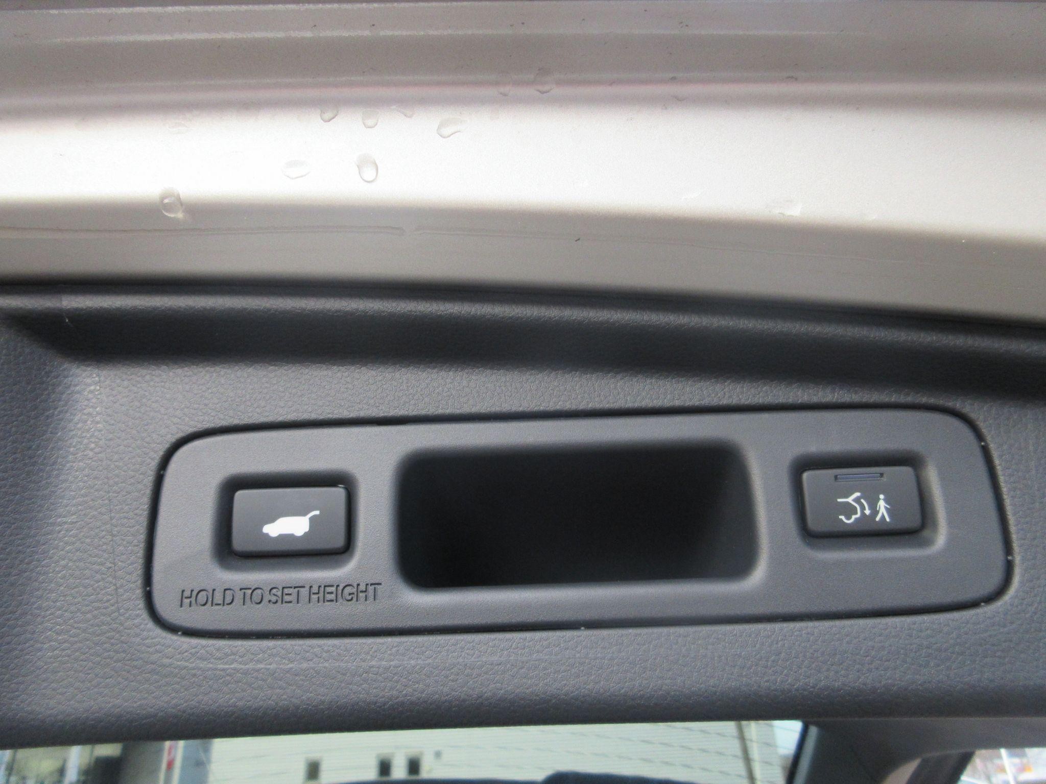 Honda CR-V Image 17