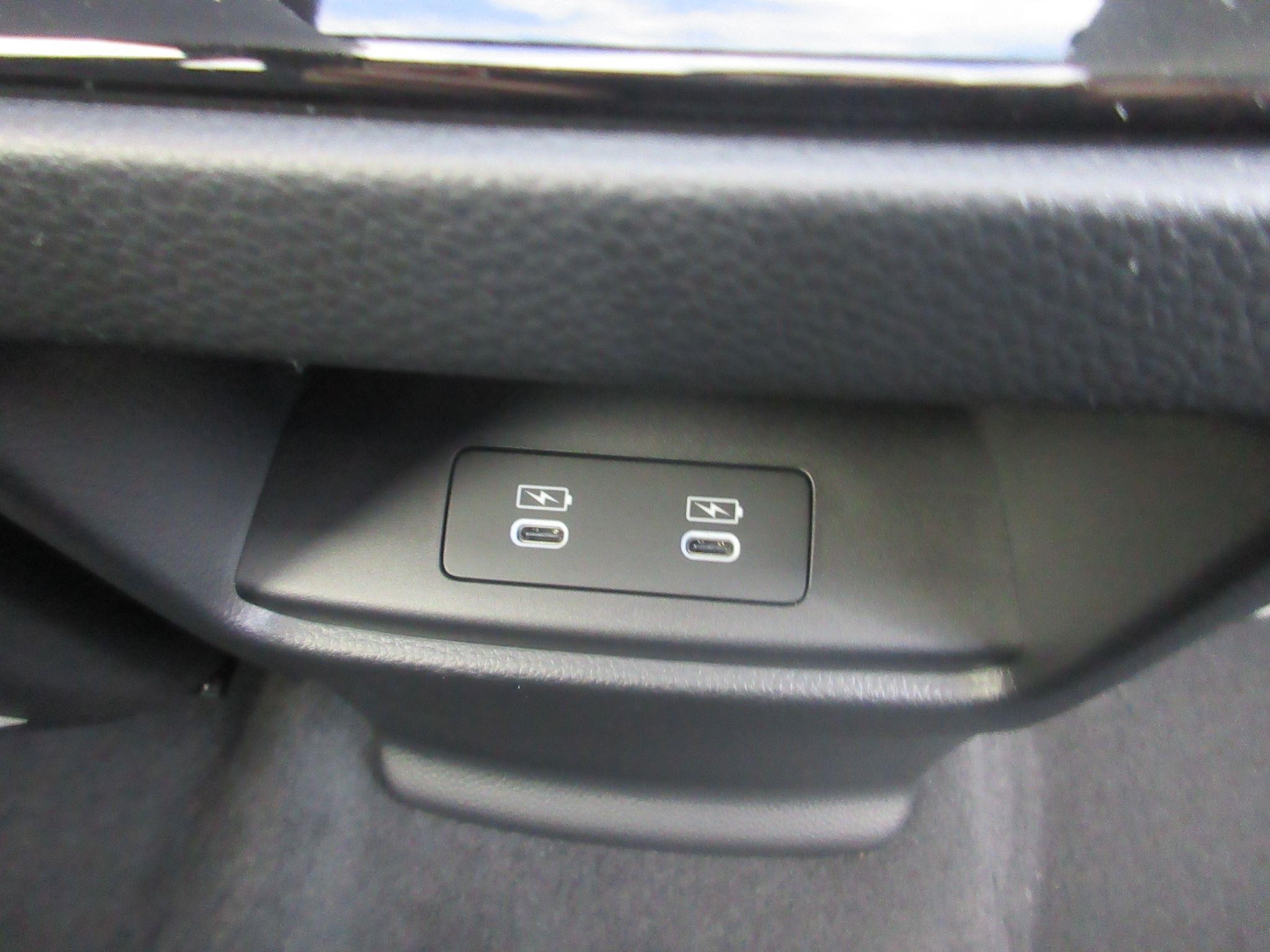 Honda CR-V Image 23