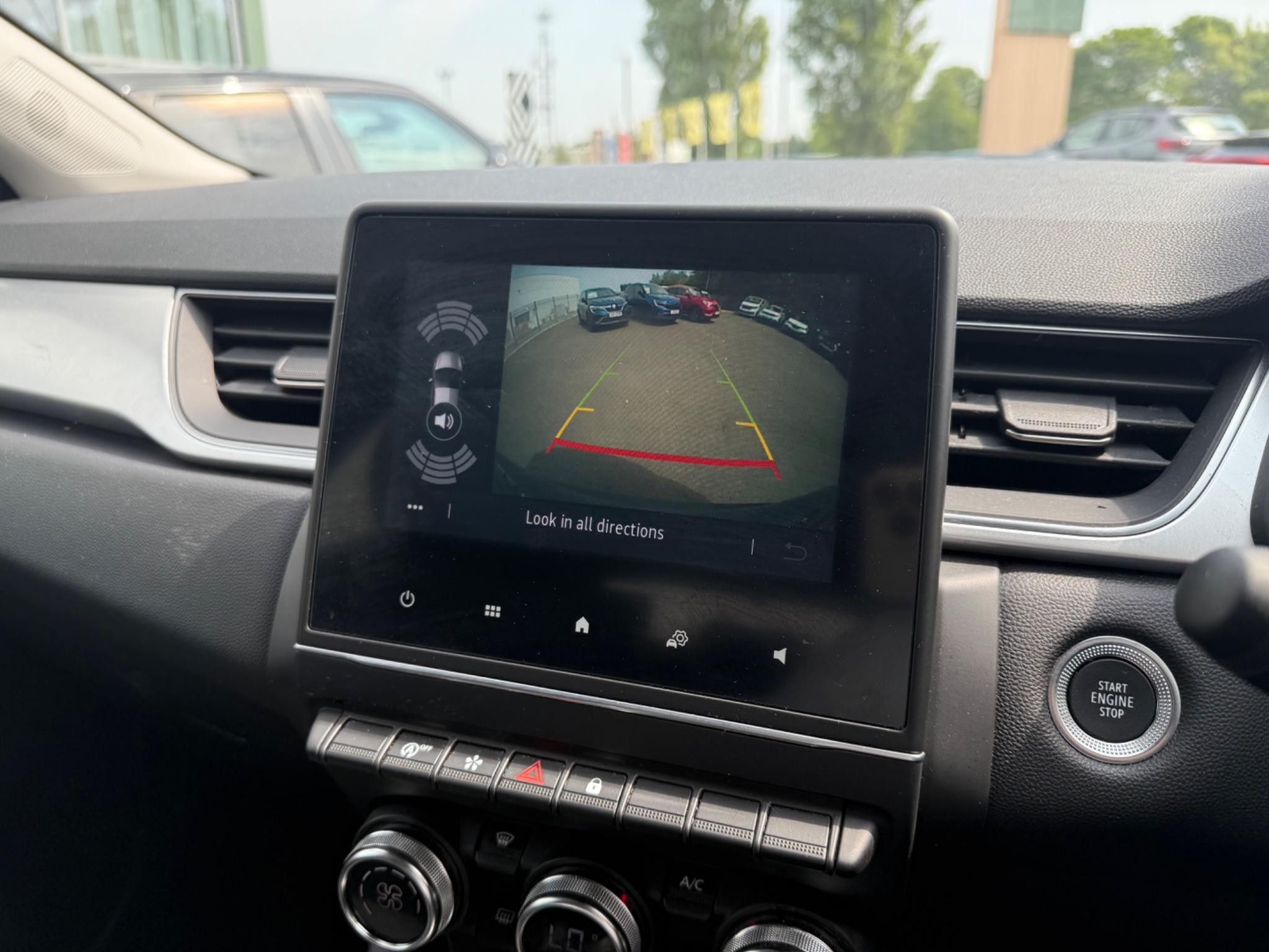 Renault Captur Image 25