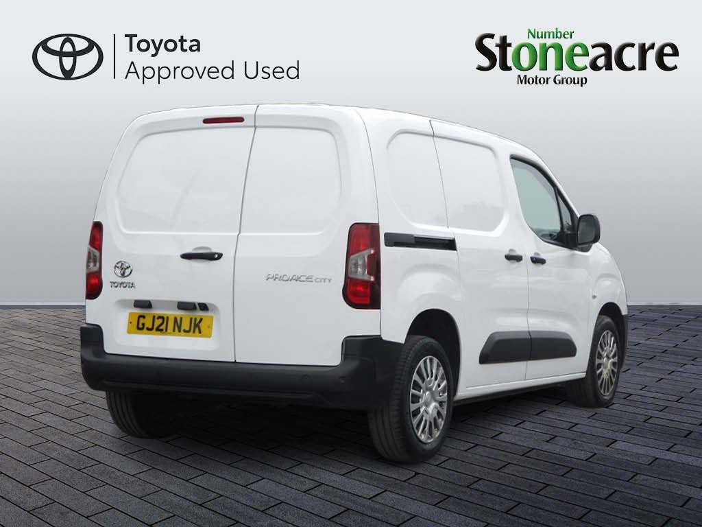 Toyota Proace City Image 5
