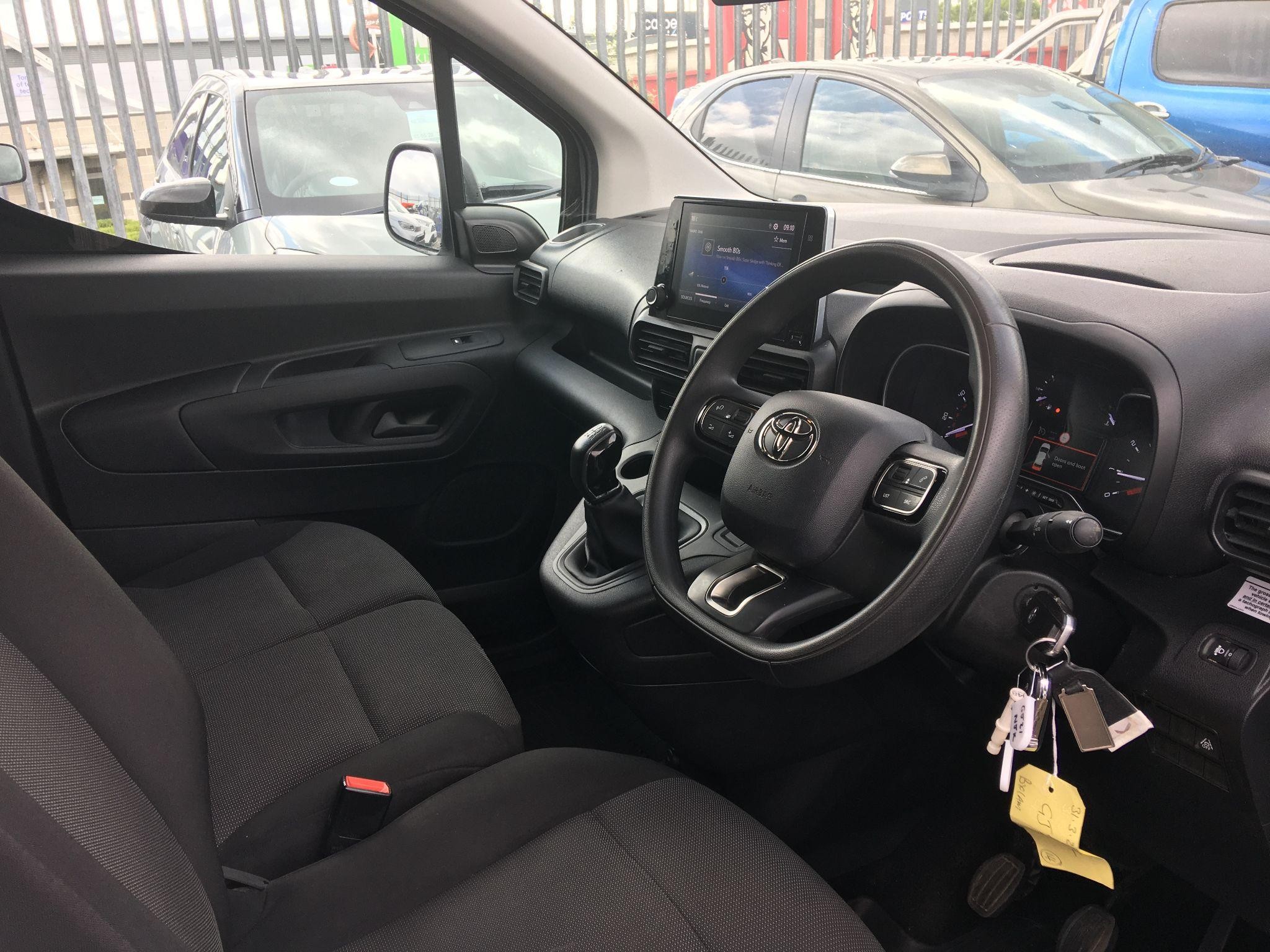 Toyota Proace City Image 16